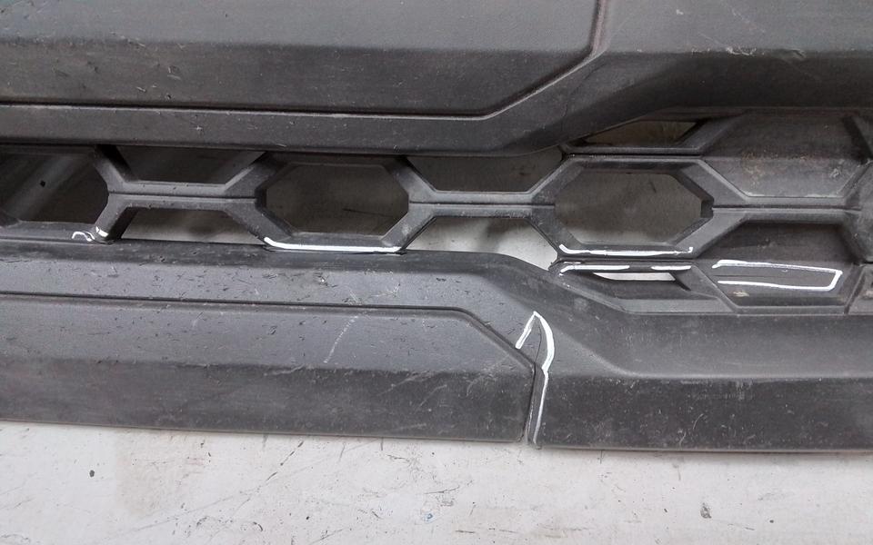 Решётка радиатора Ford F-Max