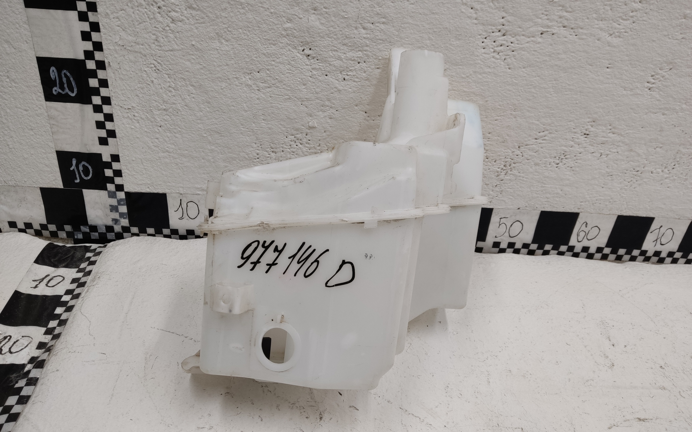 Бачок омывателя Hyundai Tucson 4