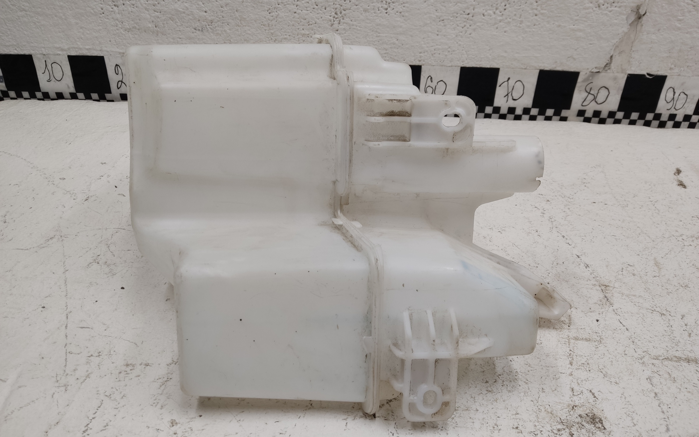 Бачок омывателя Hyundai Tucson 4