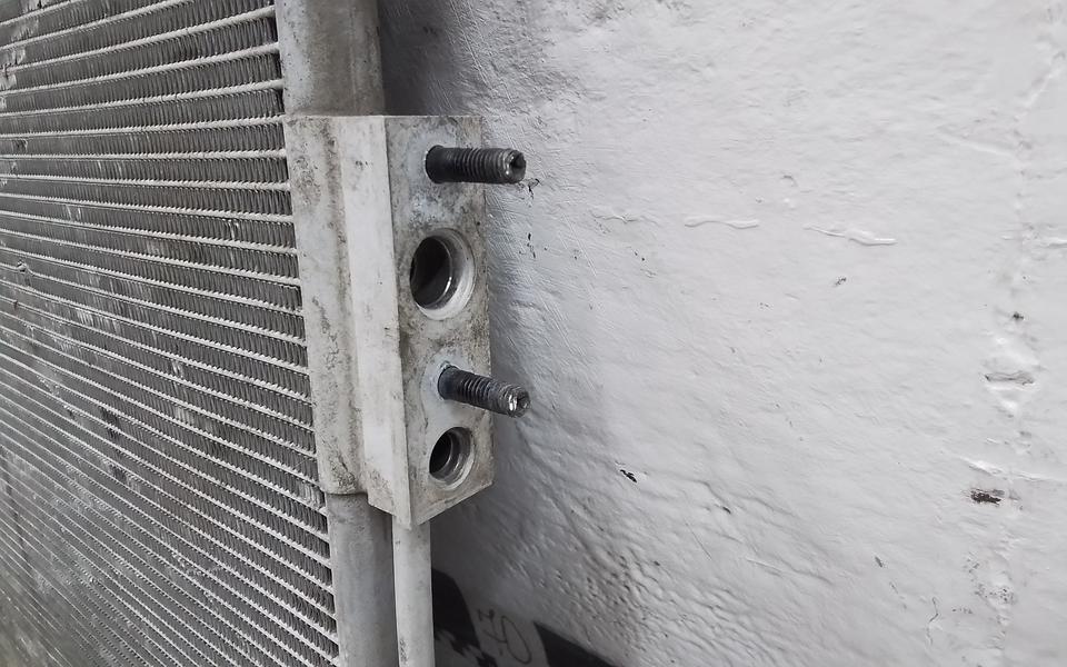 Радиатор кондиционера KIA Sorento 3 Дизель