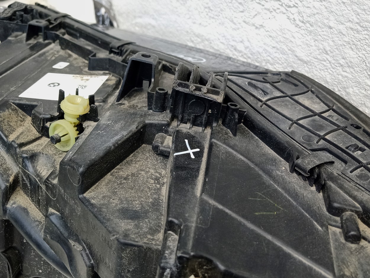 Фара передняя правая BMW X5 G05 Restail LED черная