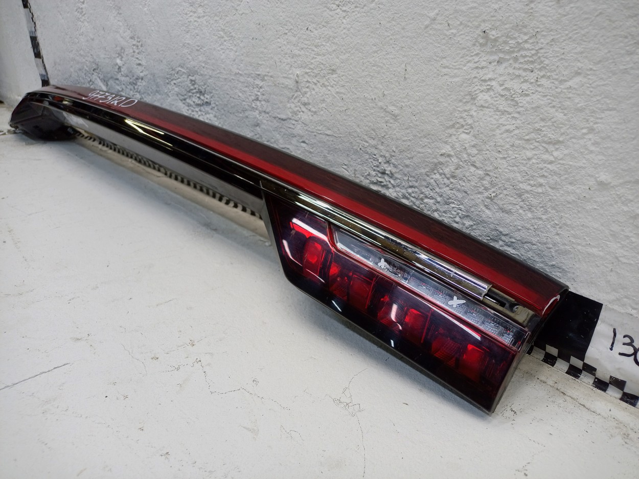Фонарь крышки багажника Geely Monjaro LED