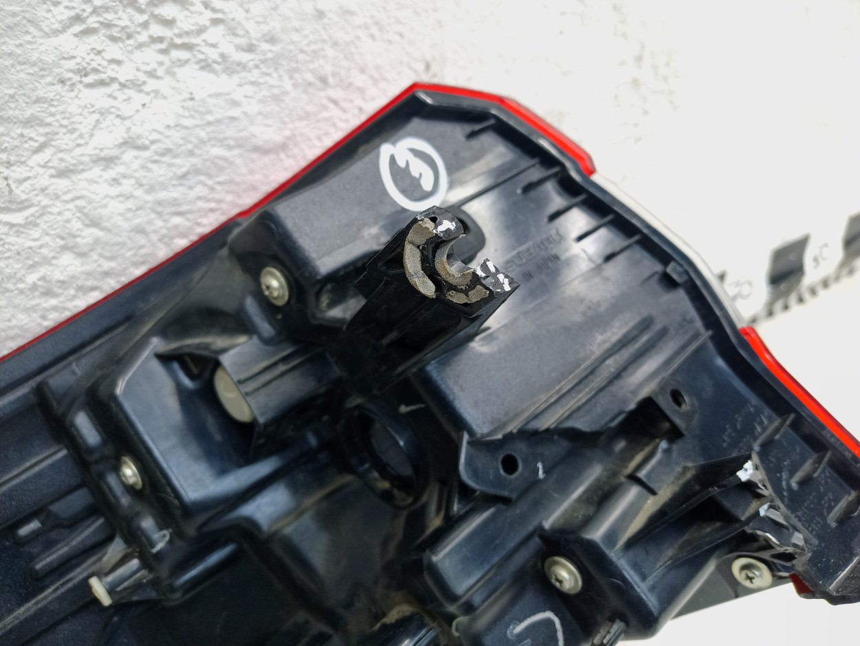 Фонарь задний правый наружный Subaru Outback 5 Restail LED