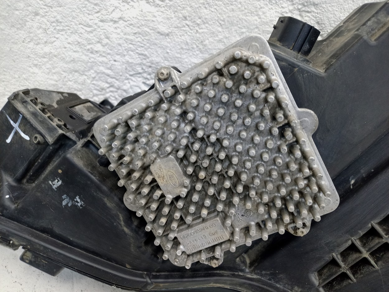 Фара передняя правая Land Rover Range Rover Sport 2 Restail LED