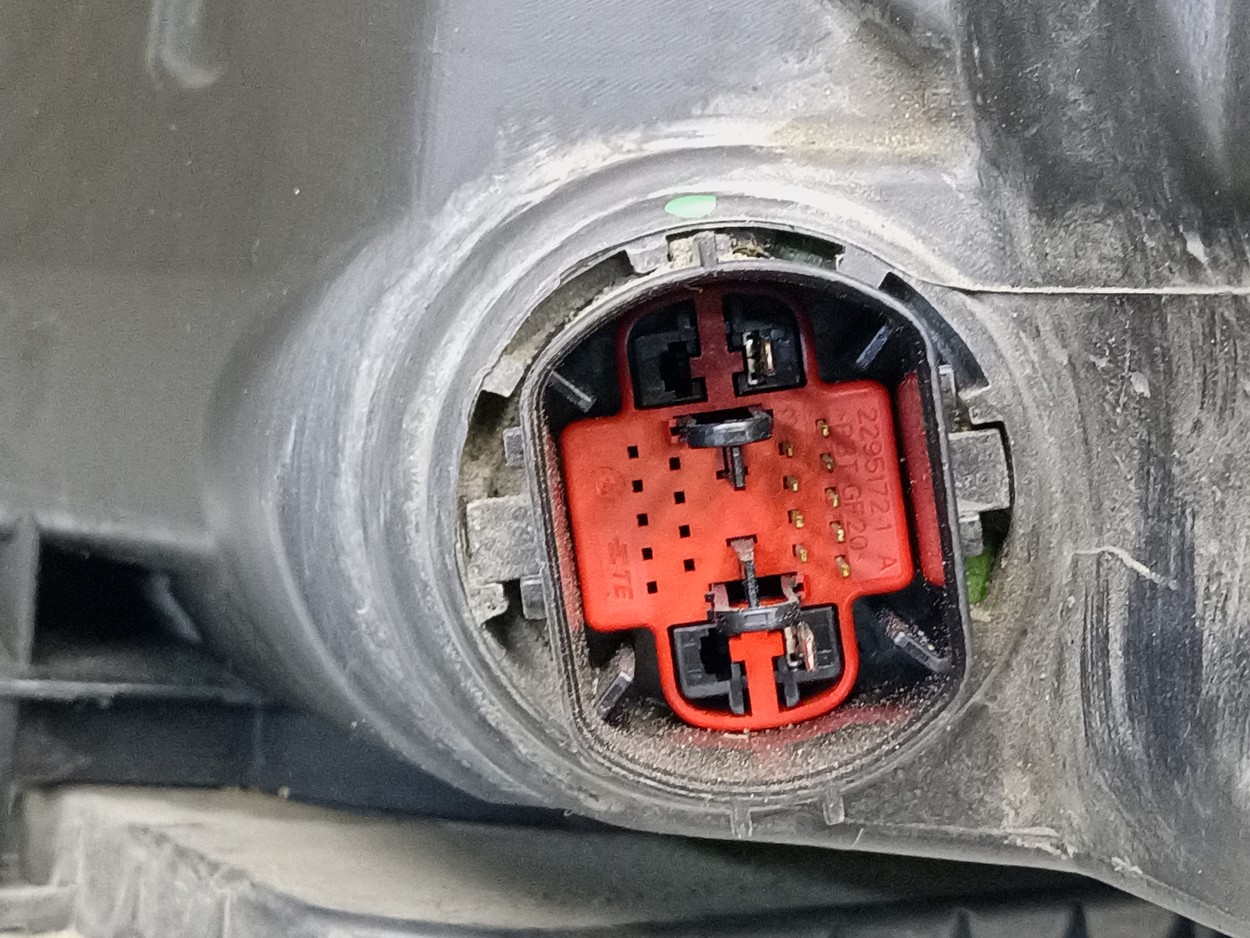 Фара передняя правая Land Rover Range Rover Sport 2 Restail LED