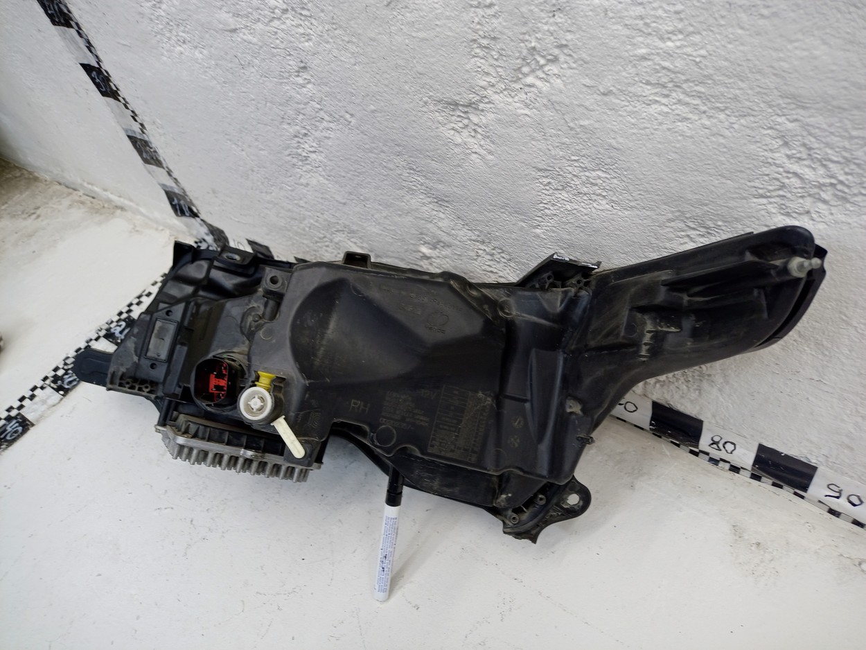 Фара передняя правая Land Rover Range Rover Sport 2 Restail LED