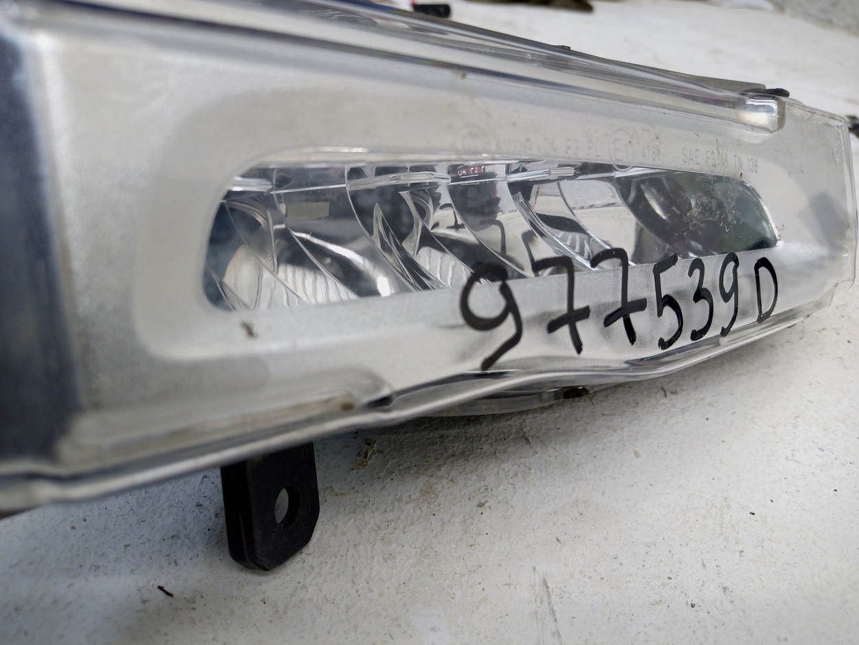 Фара ПТФ передняя правая BMW X5 G05 LED