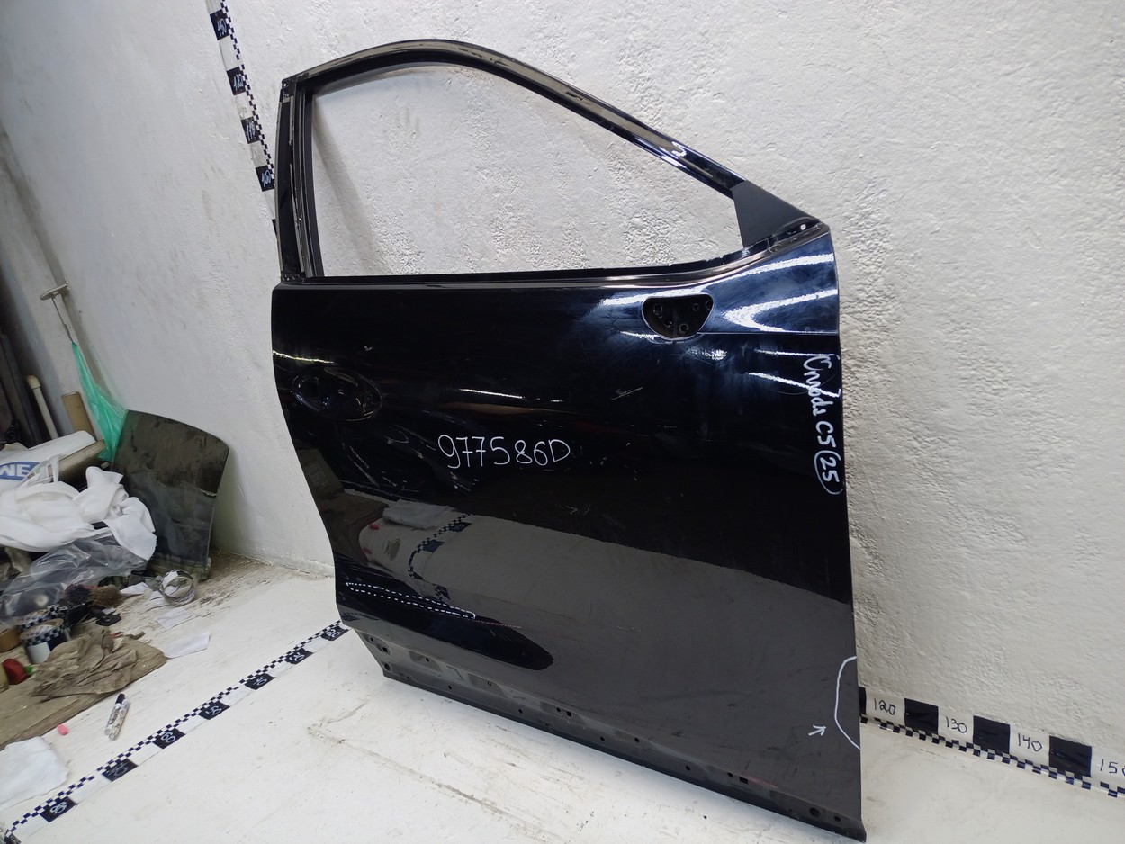 Дверь передняя правая Omoda C5