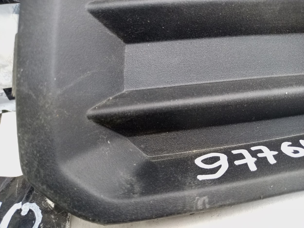 Заглушка ПТФ передней правой Volvo XC40