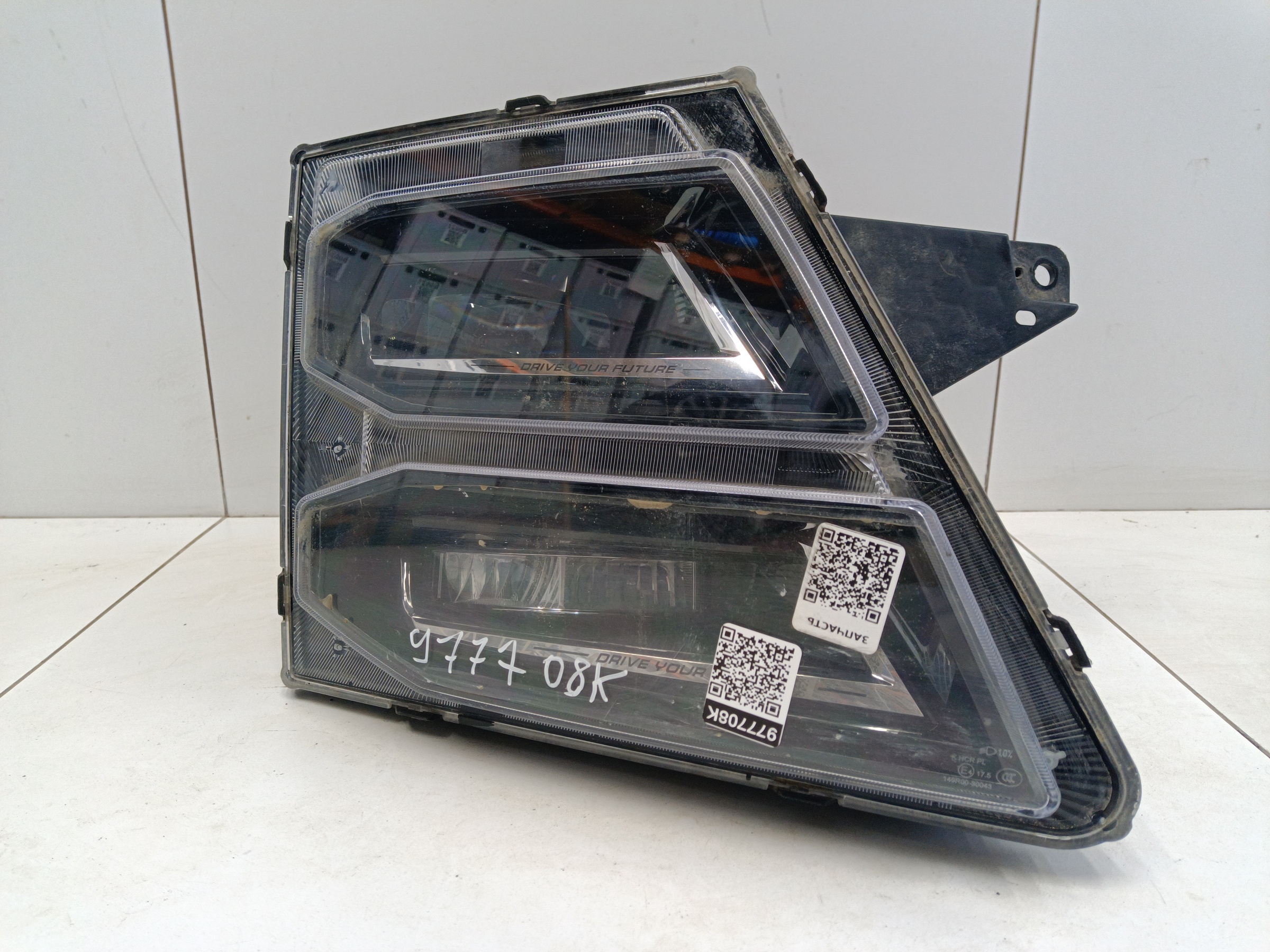 Фара передняя правая Jetour Dashing LED