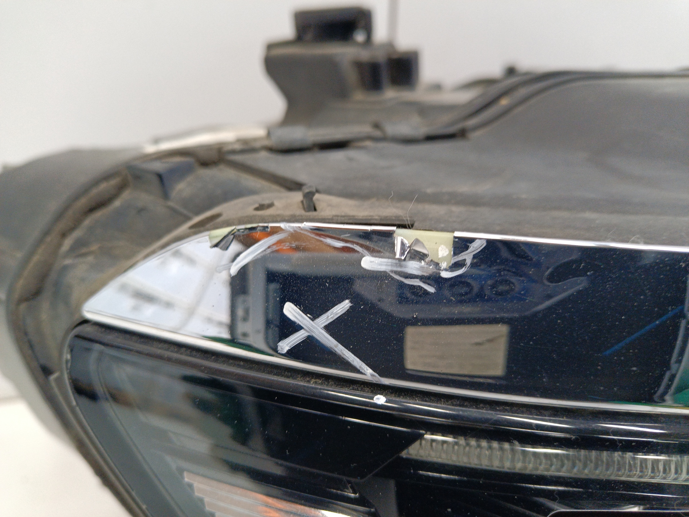 Фара передняя правая Volkswagen Tiguan 2 LED