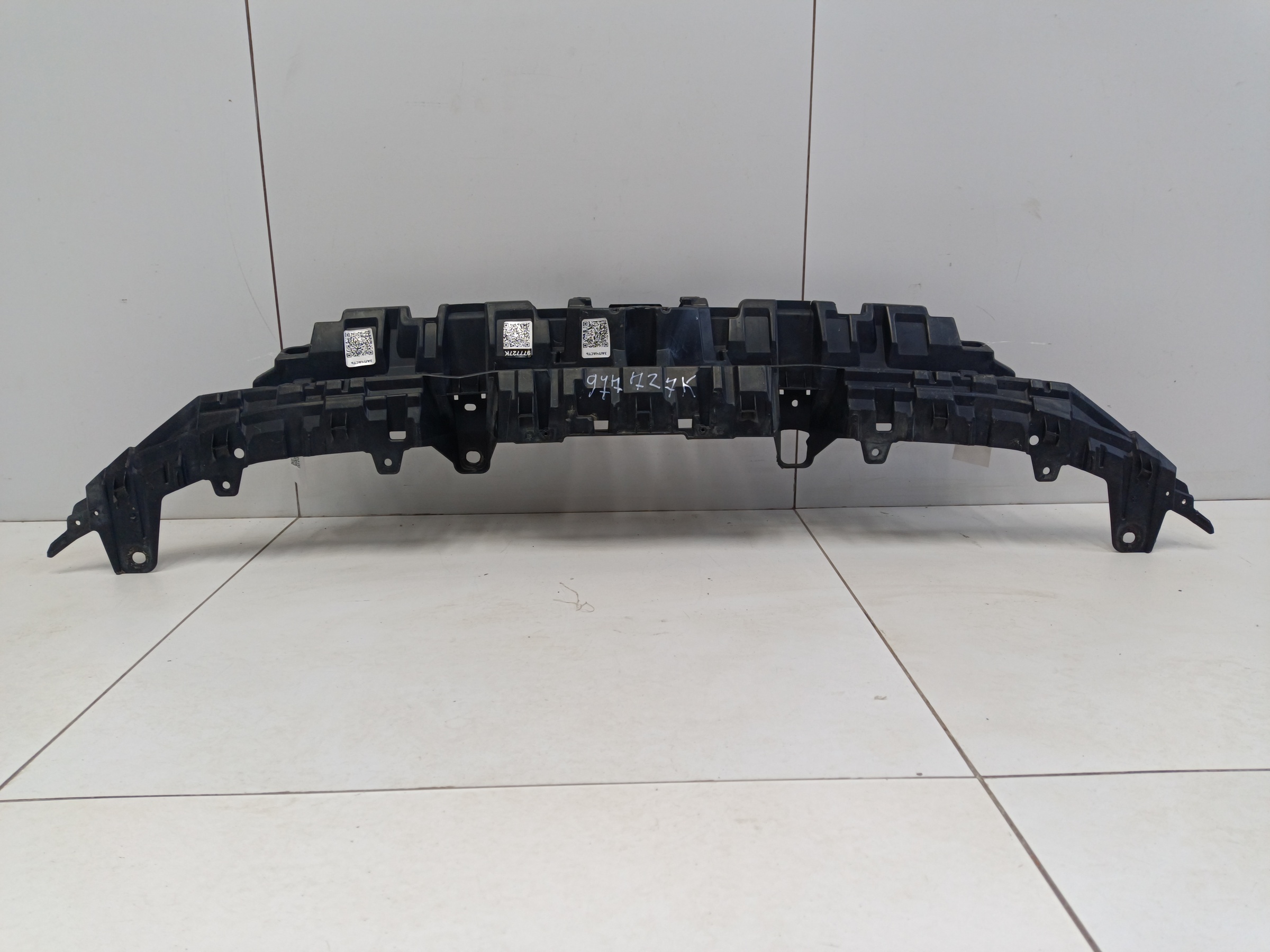 Кронштейн решетки радиатора Toyota RAV4 XA50
