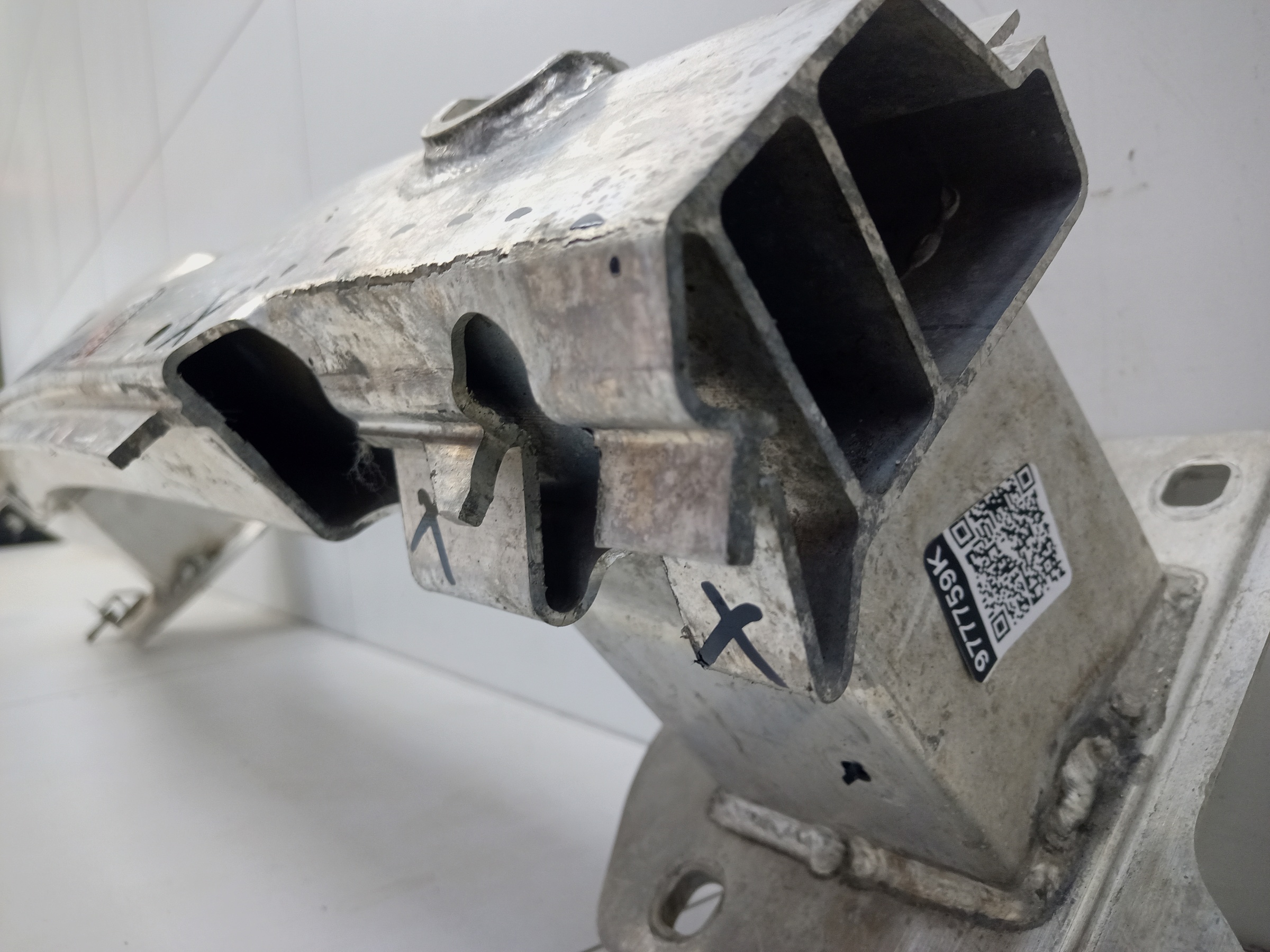 Усилитель заднего бампера BMW X5 G05