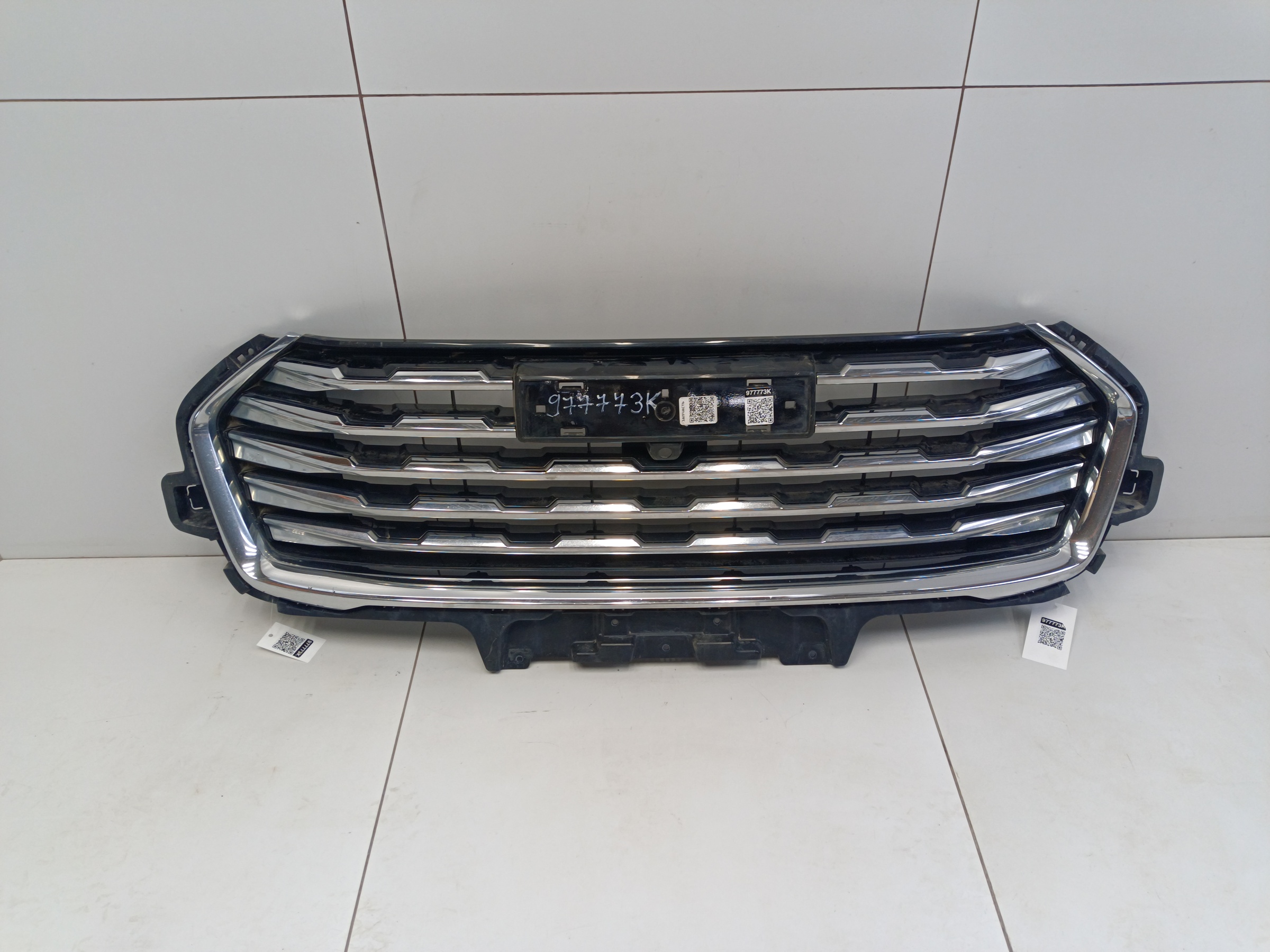 Решётка радиатора Haval Jolion под камеру