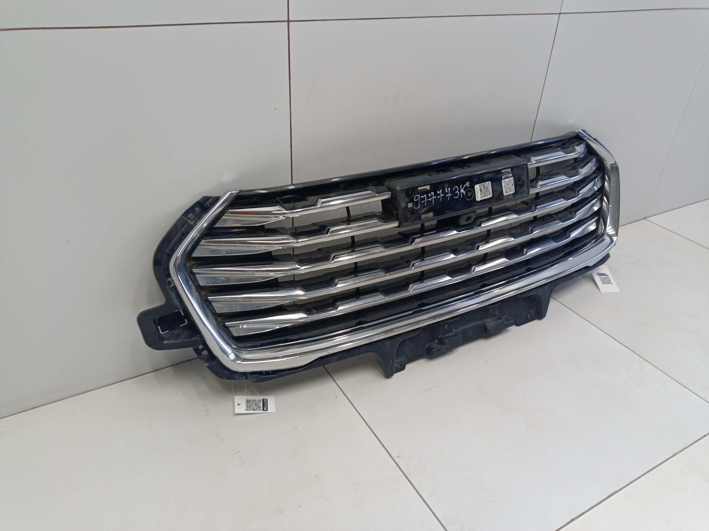 Решётка радиатора Haval Jolion под камеру