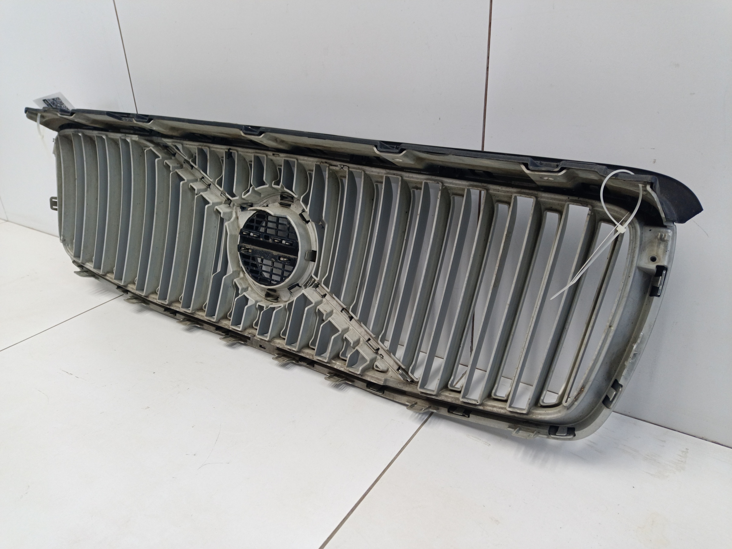 Решетка радиатора Volvo XC90 2