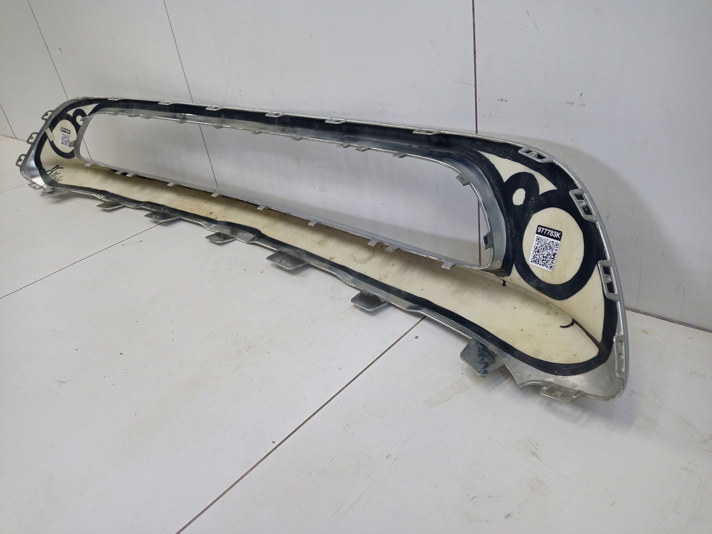 Накладка хром переднего бампера Mercedes Benz GLA-klasse X156