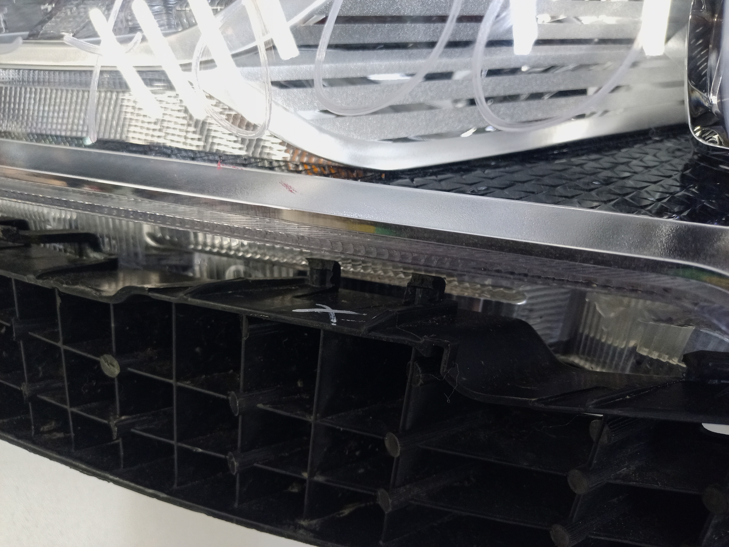 Фара передняя левая Haval M6 2 LED