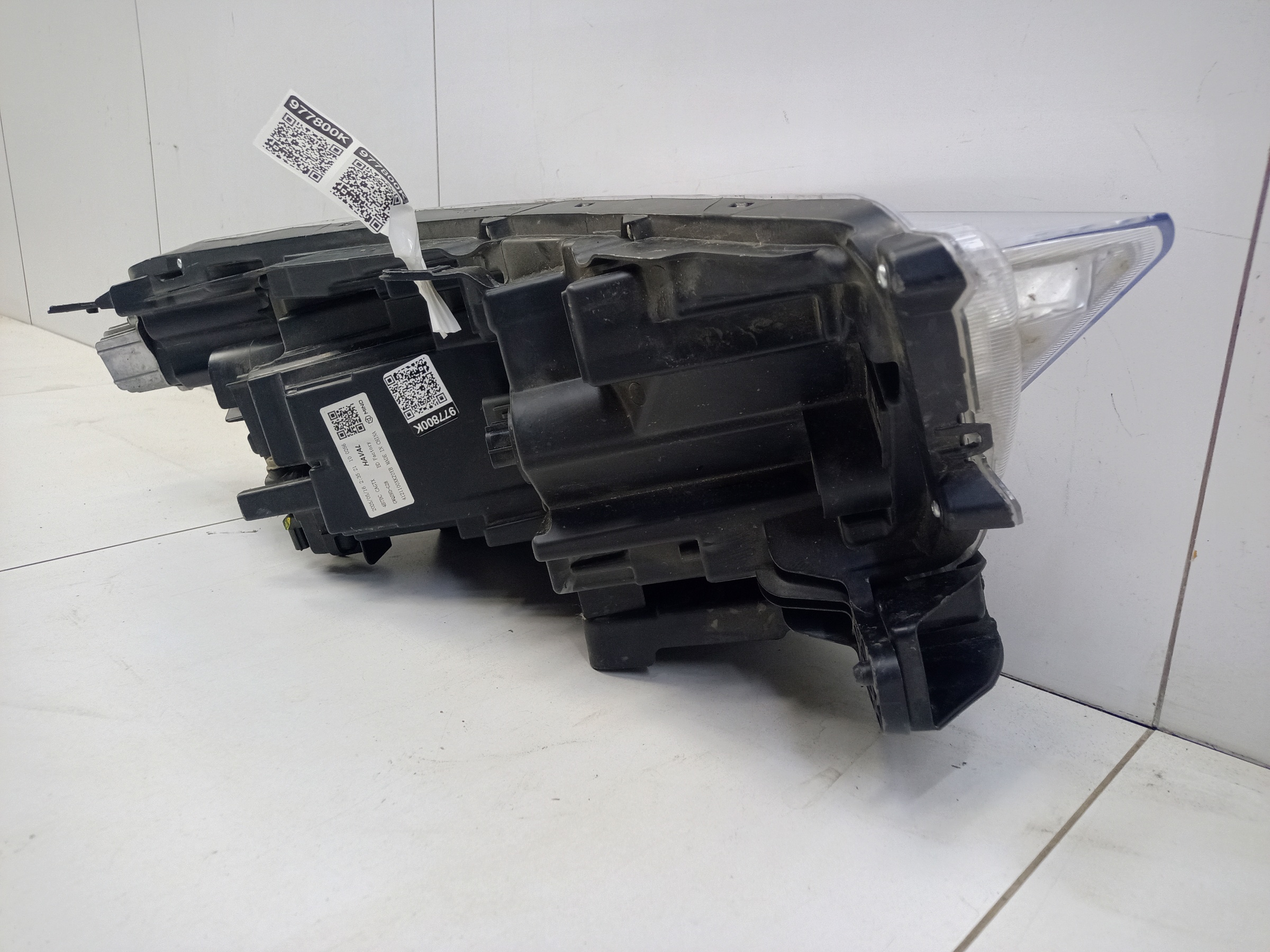 Фара передняя левая Haval M6 2 LED