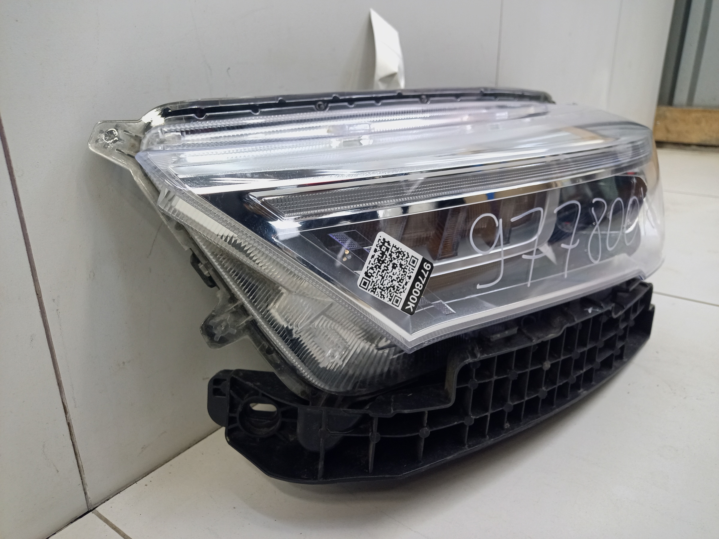 Фара передняя левая Haval M6 2 LED