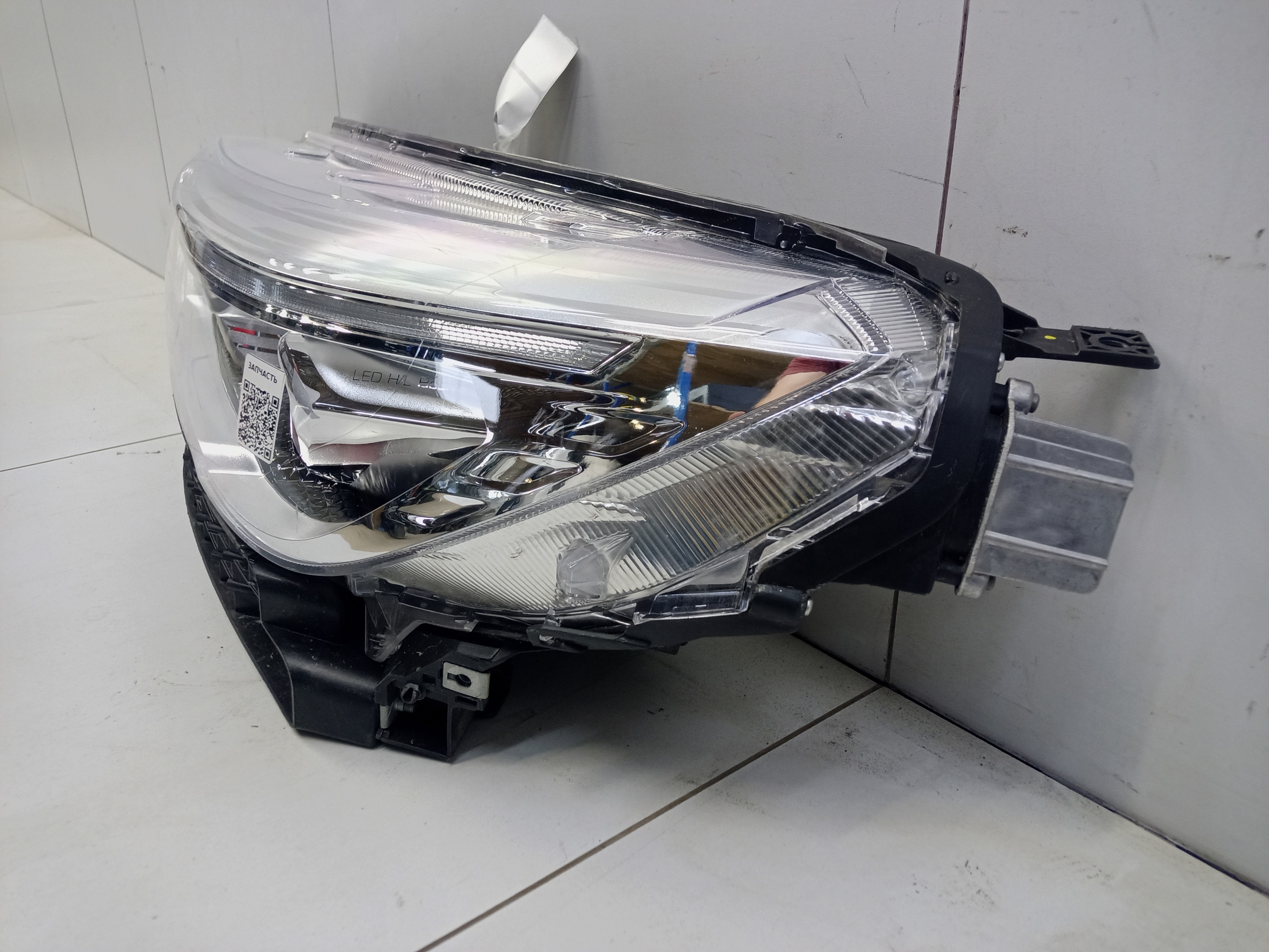 Фара передняя левая Haval M6 2 LED