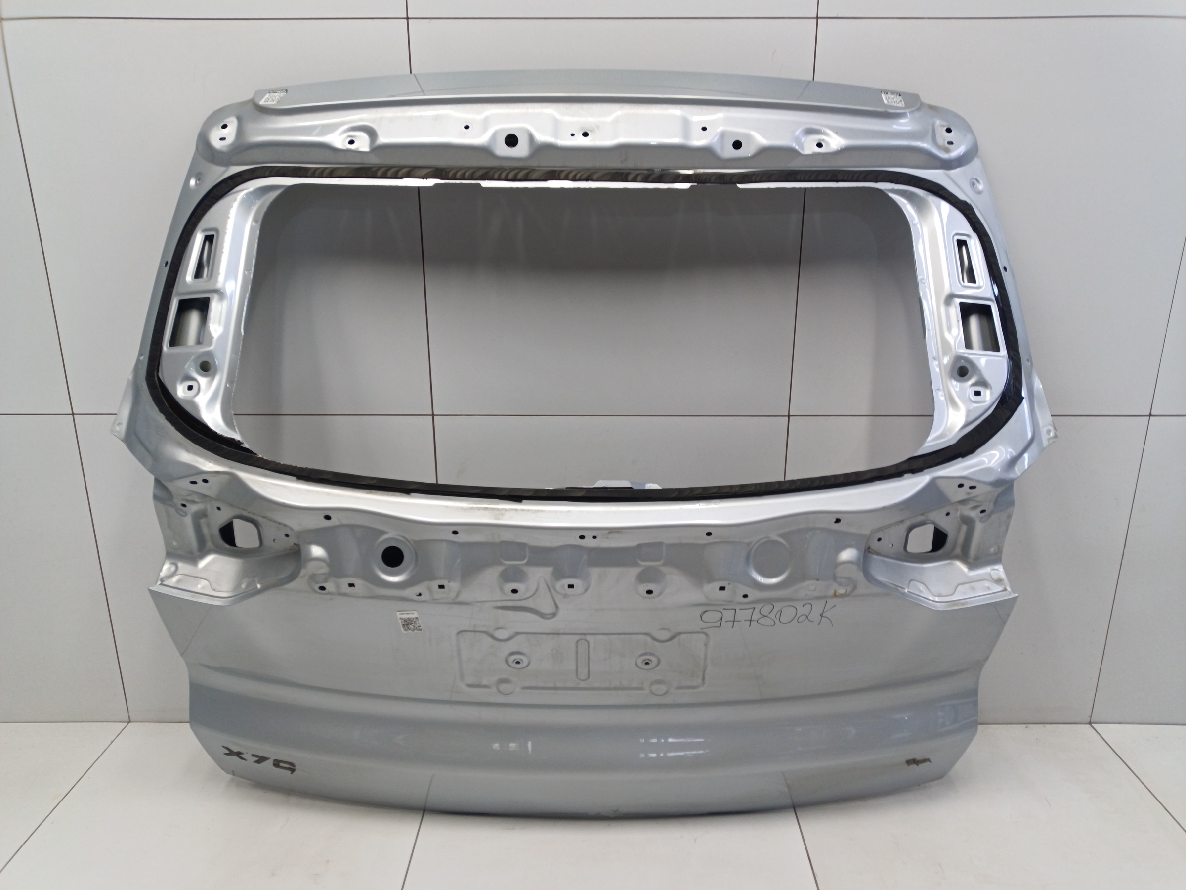 Крышка багажника Geely Atlas Pro