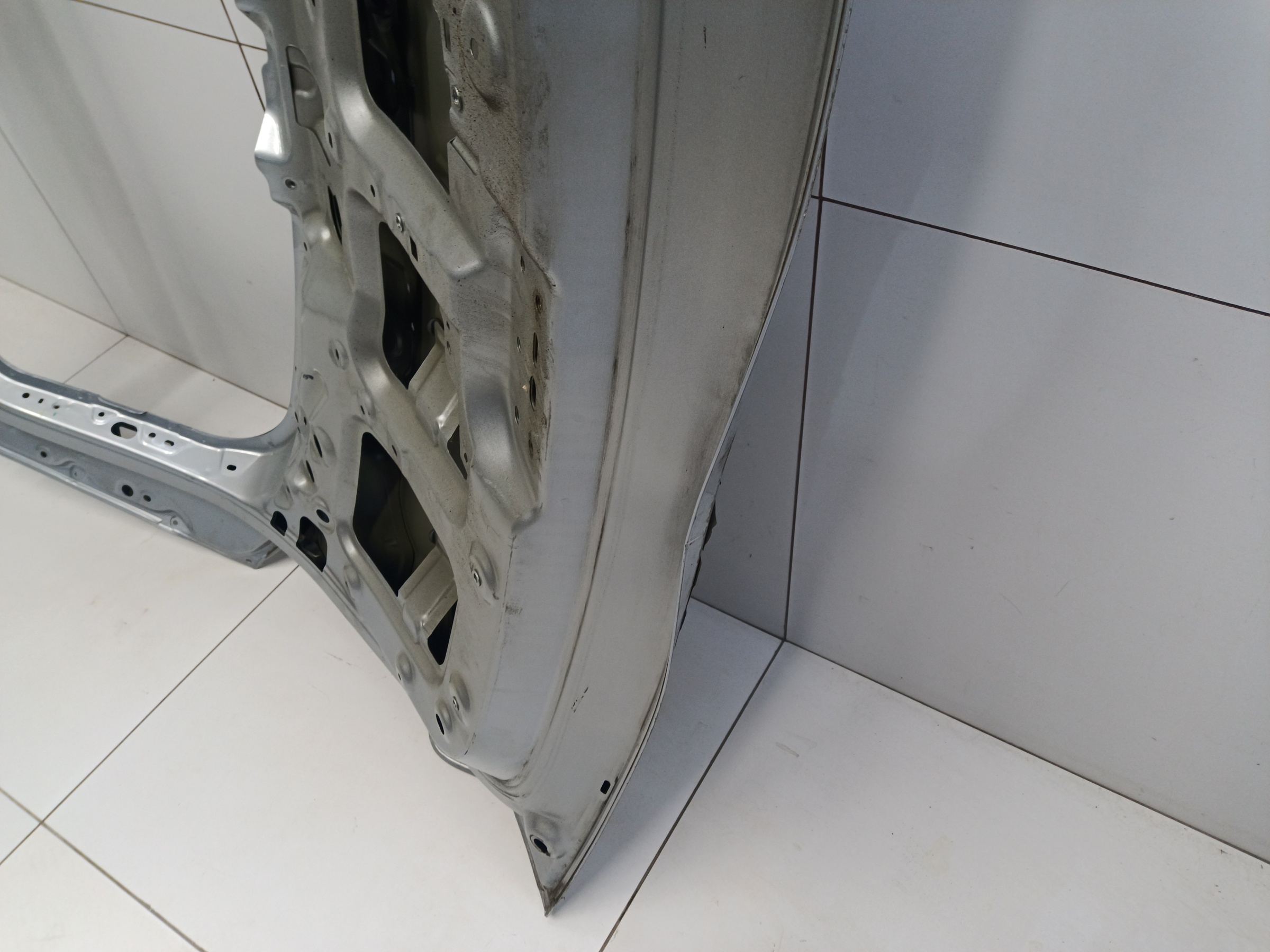 Крышка багажника Geely Atlas Pro