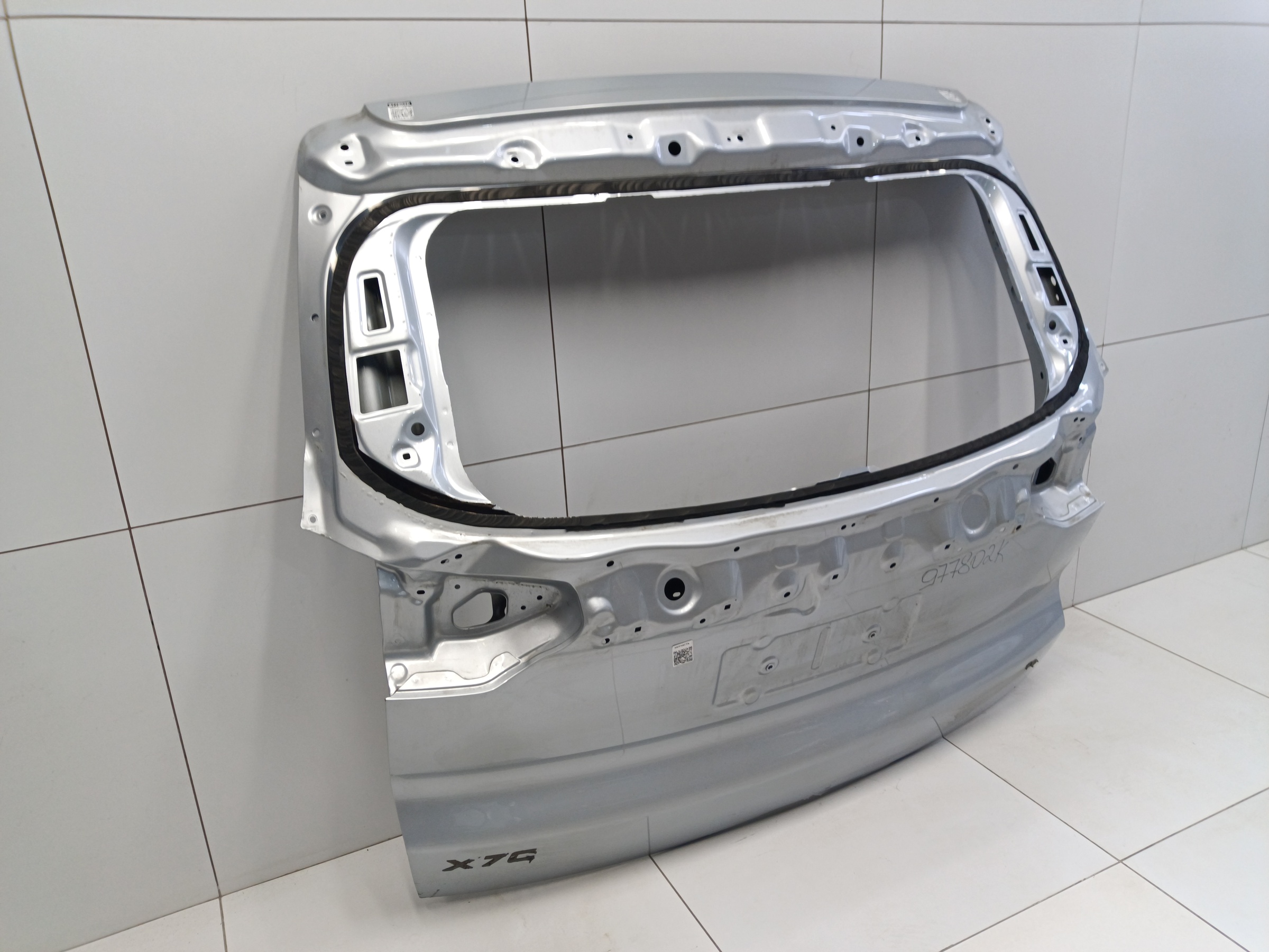 Крышка багажника Geely Atlas Pro