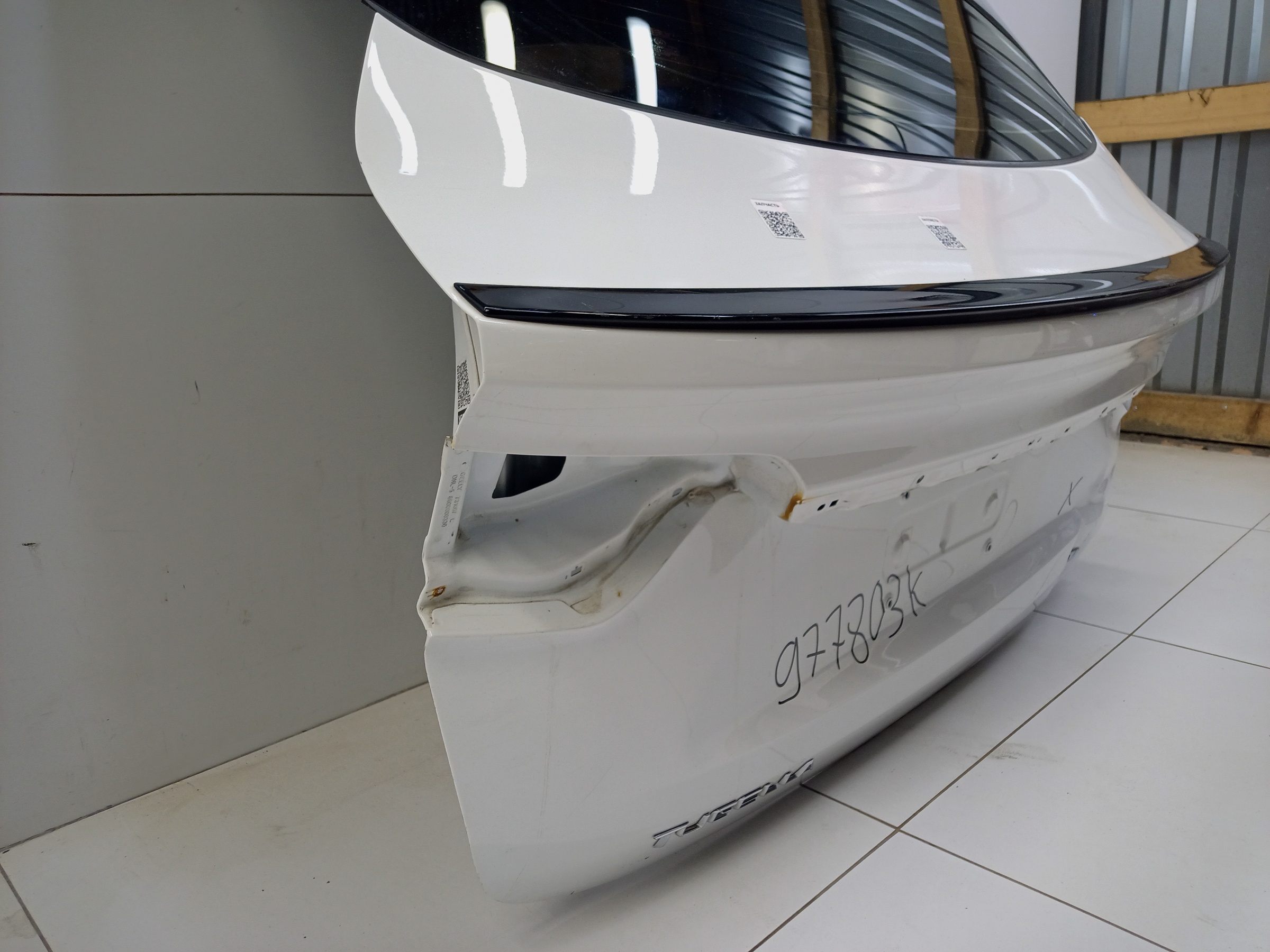 Крышка багажника Geely Tugella Restail