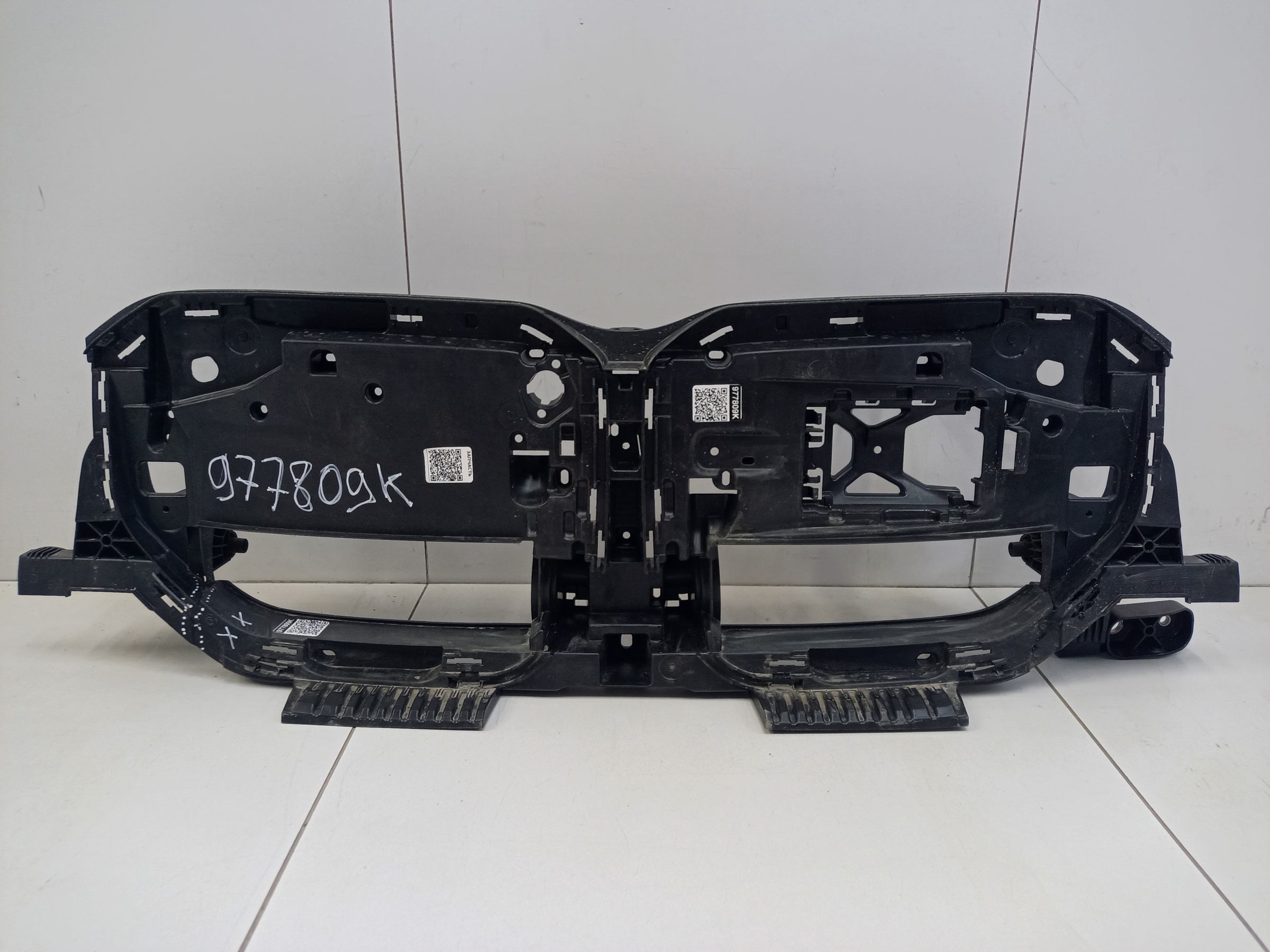 Воздуховод решетки радиатора средняя часть BMW X3 G45
