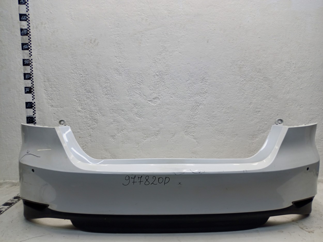 Бампер задний Toyota Camry V70