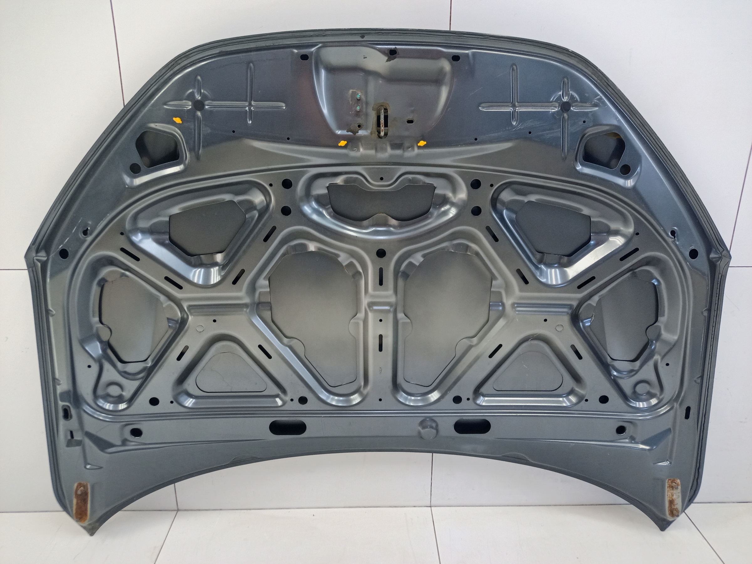 Капот Lada Granta 1 Restail