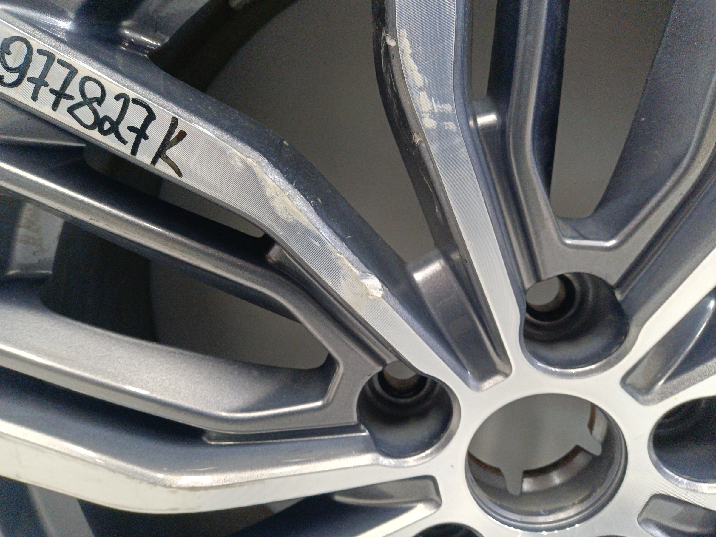 Диск колеса литой Geely Atlas Pro R18