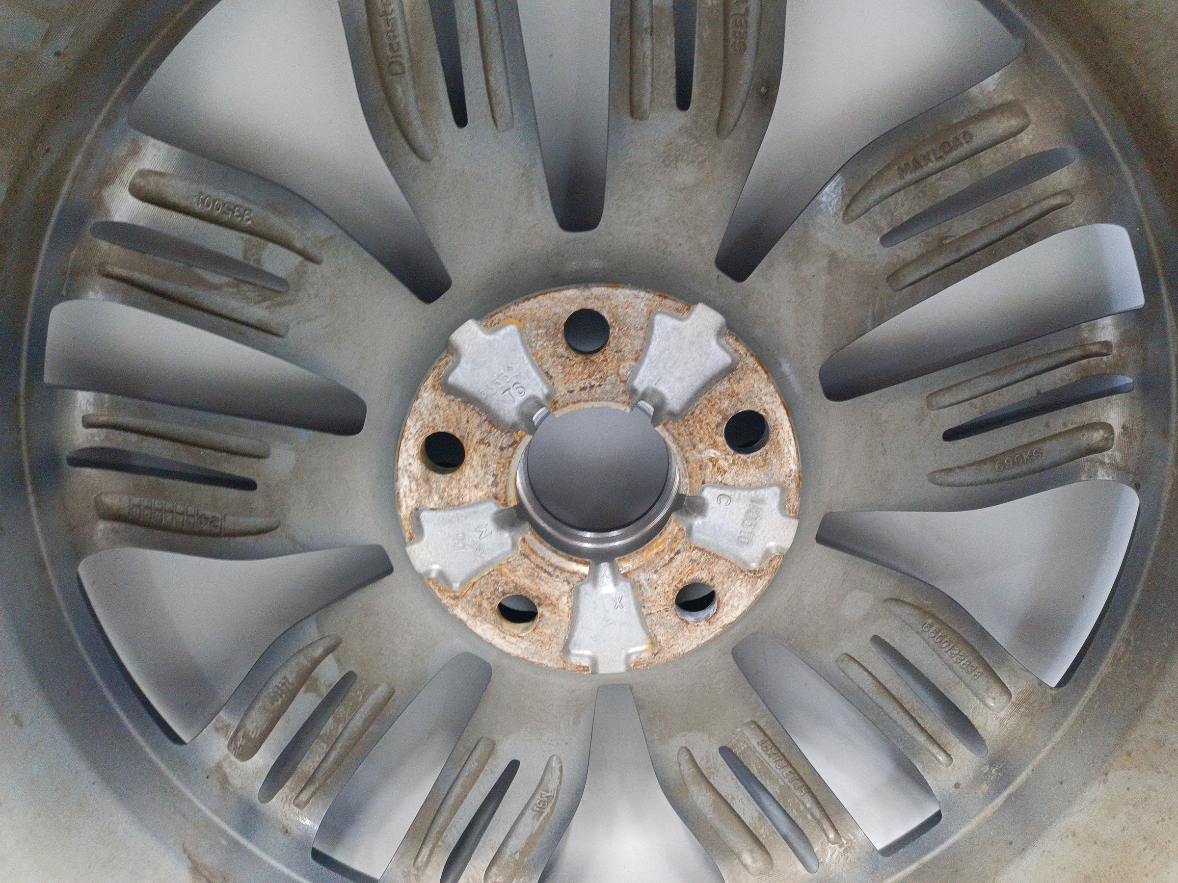 Диск колеса литой Geely Atlas Pro R18