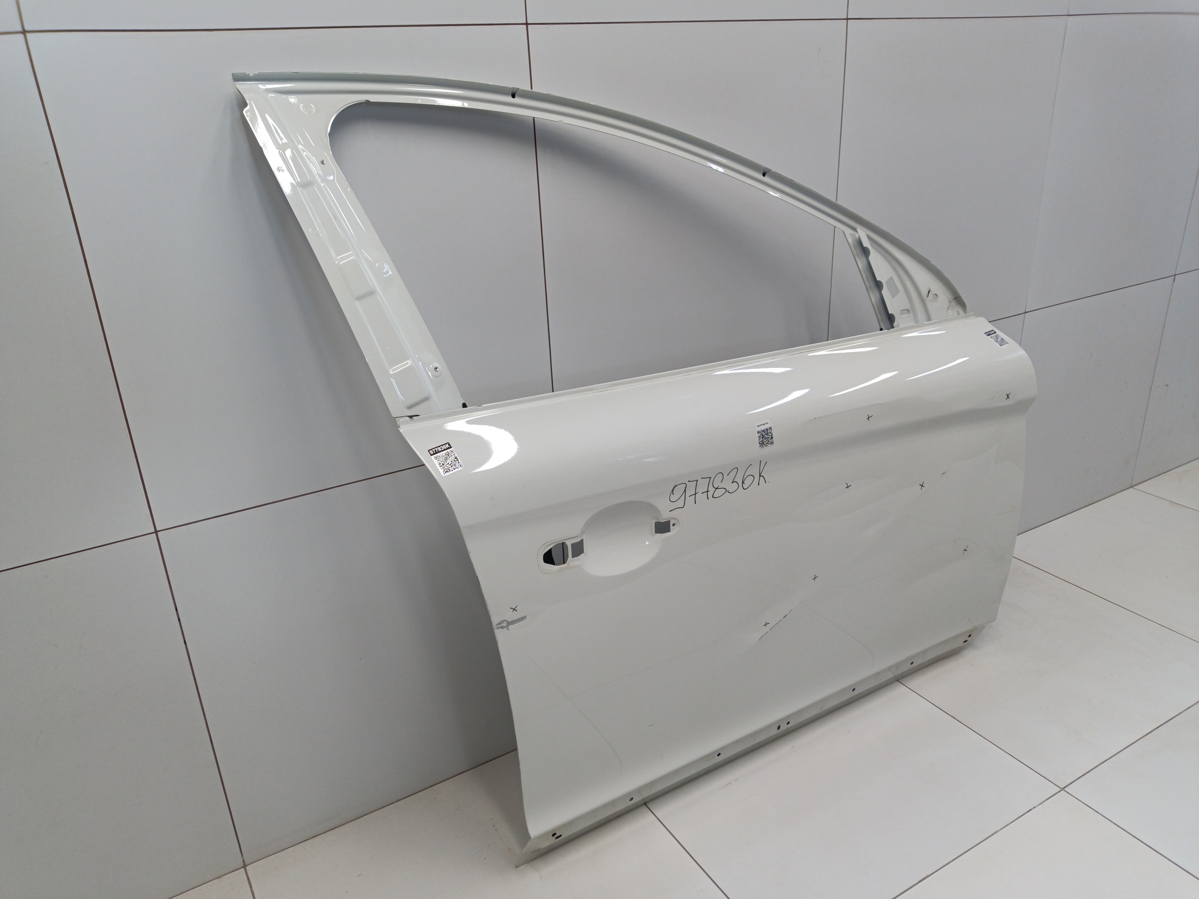 Дверь передняя правая Volvo XC60 1