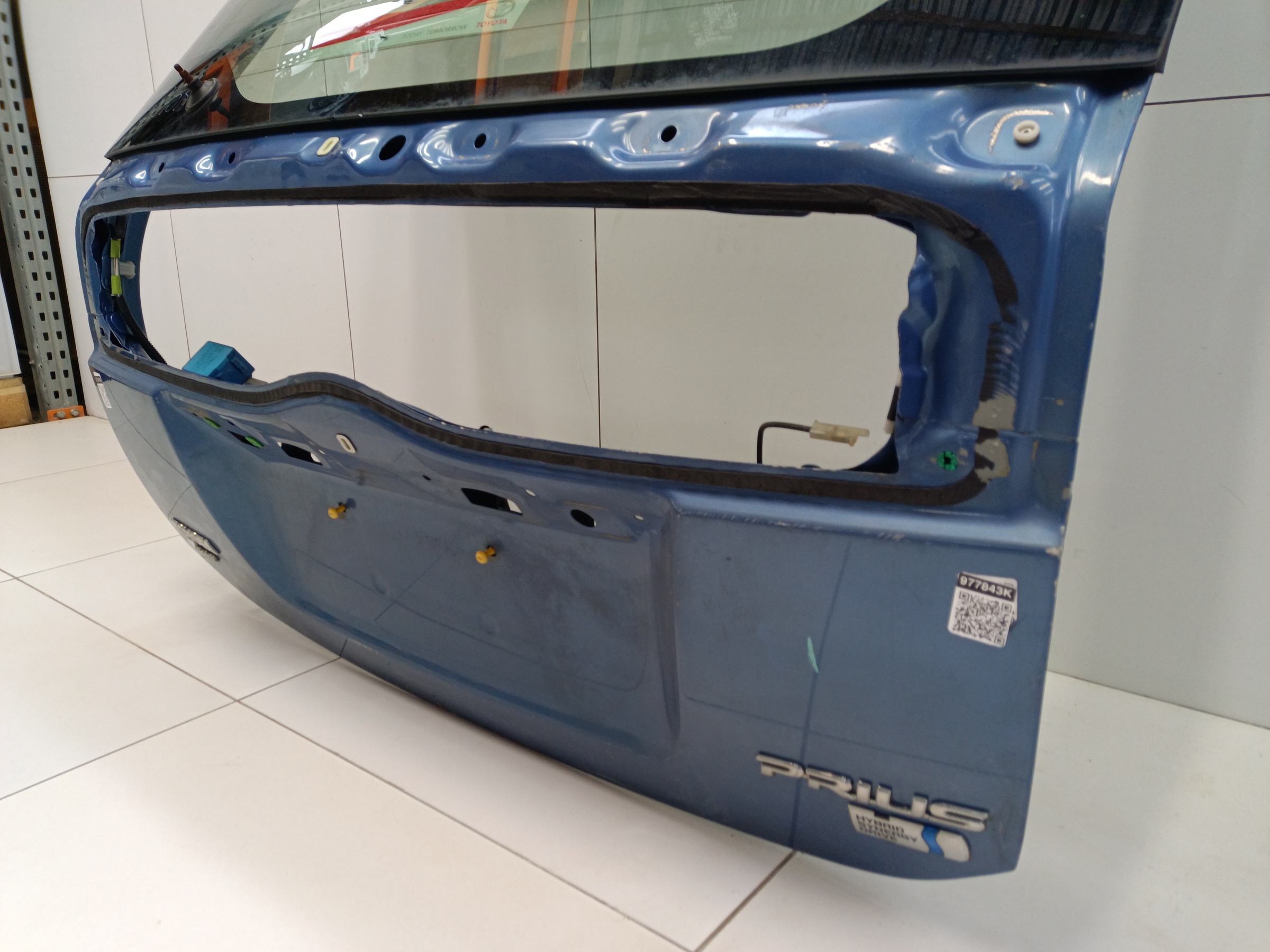 Крышка багажника Toyota Prius 2 XW20