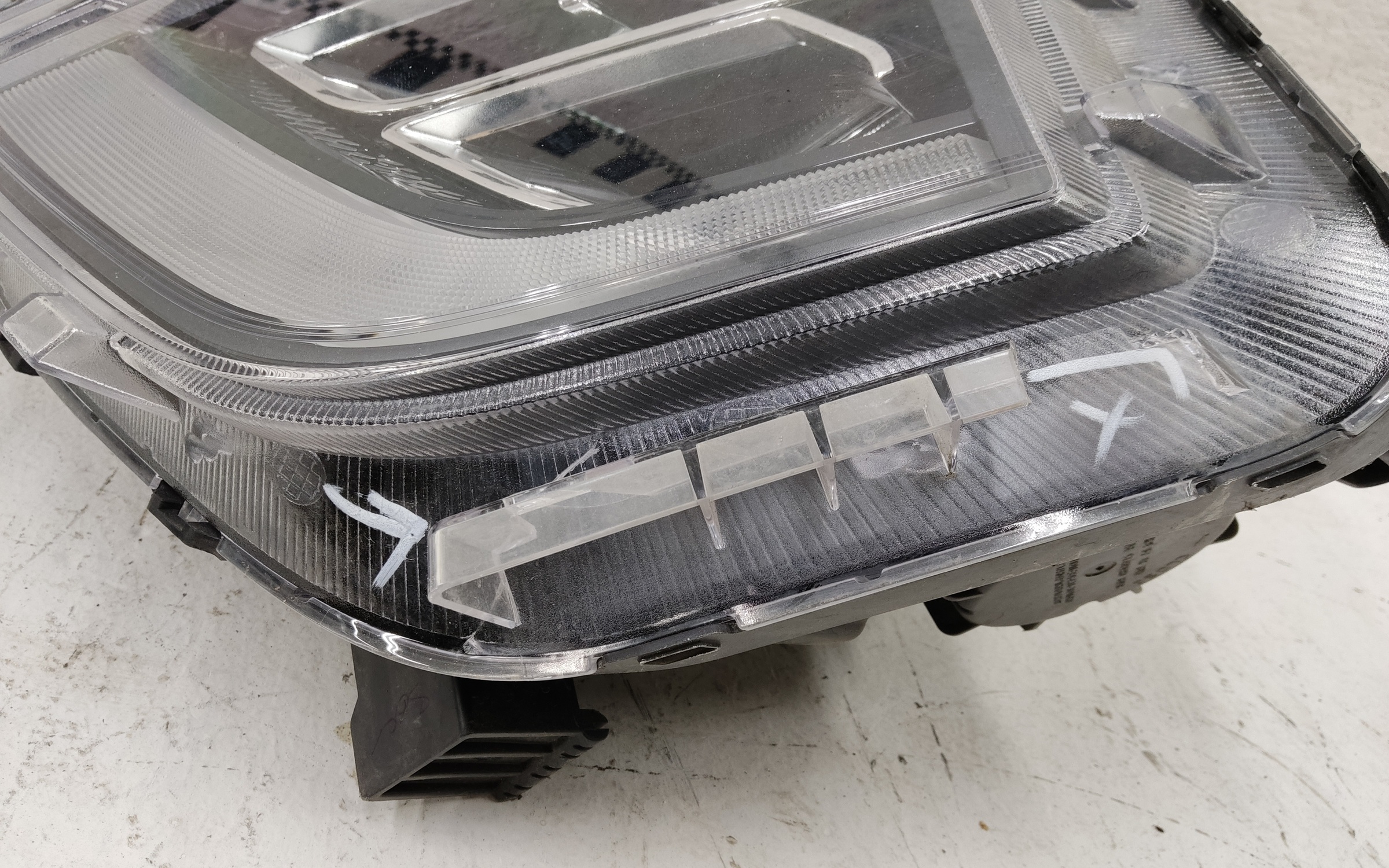 Фара передняя левая Hyundai Creta 2 LED