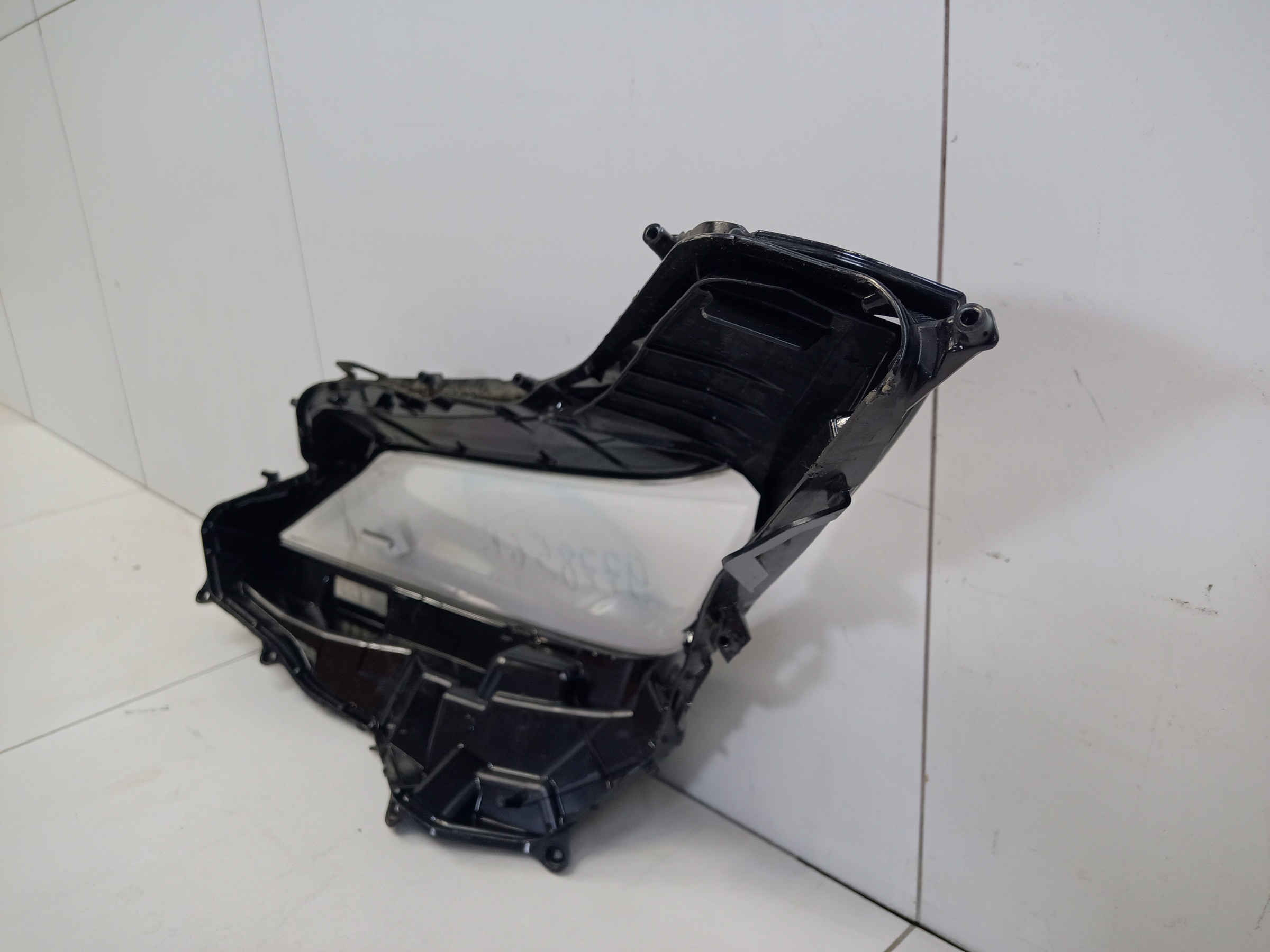 Стекло фары передней правой Lexus RX 4 Restail LED