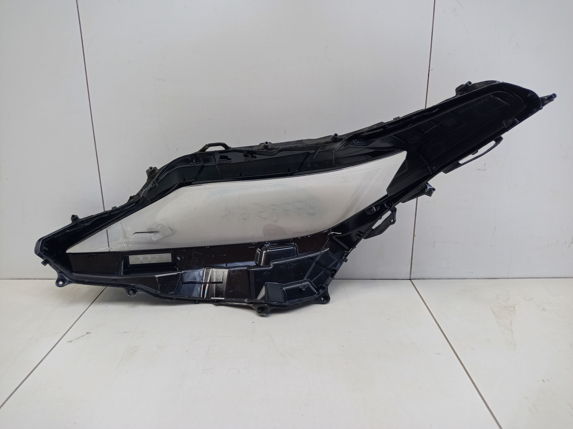 Стекло фары передней правой Lexus RX 4 Restail LED