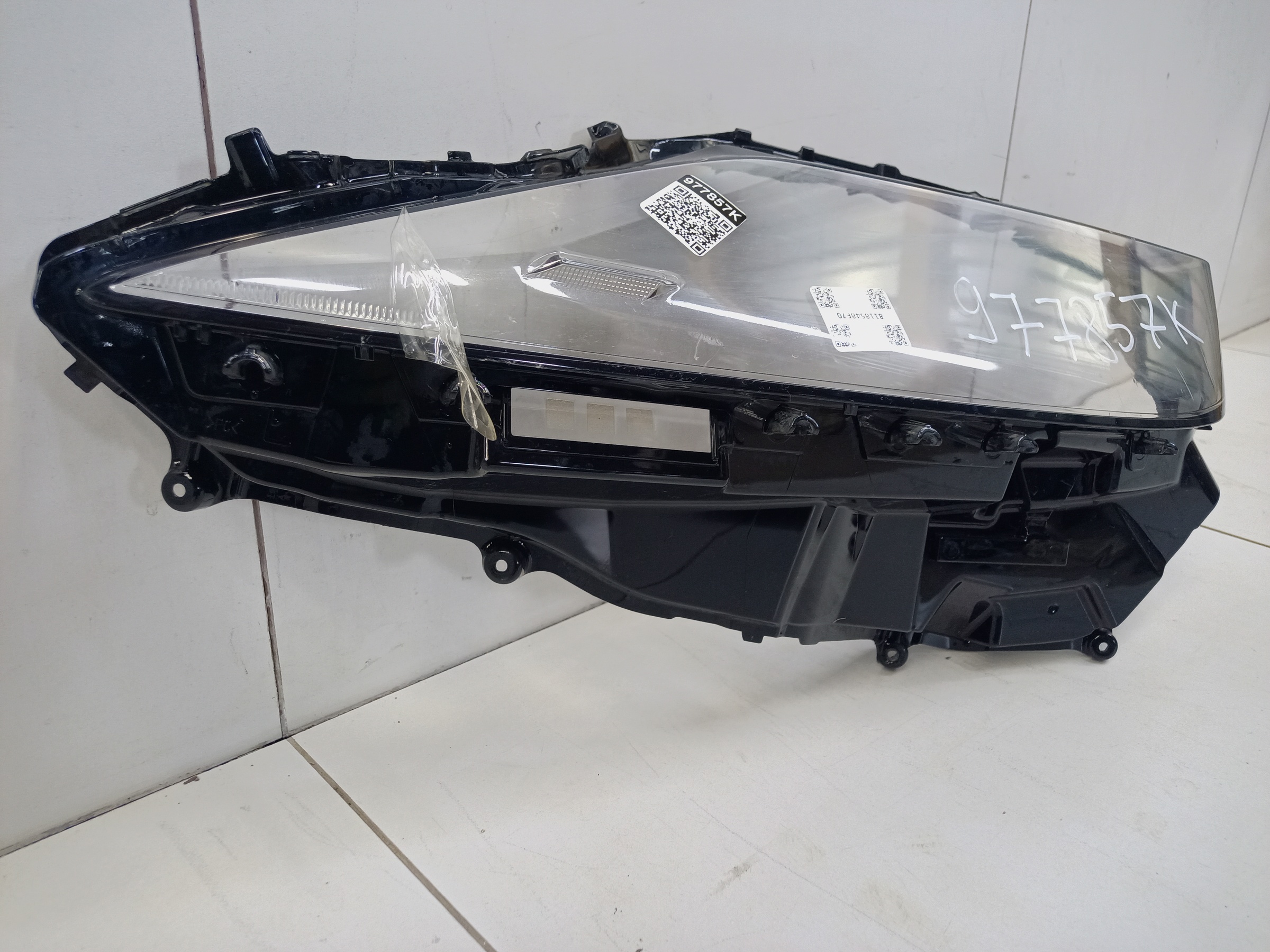 Стекло фары передней левой Lexus RX 4 Restail LED