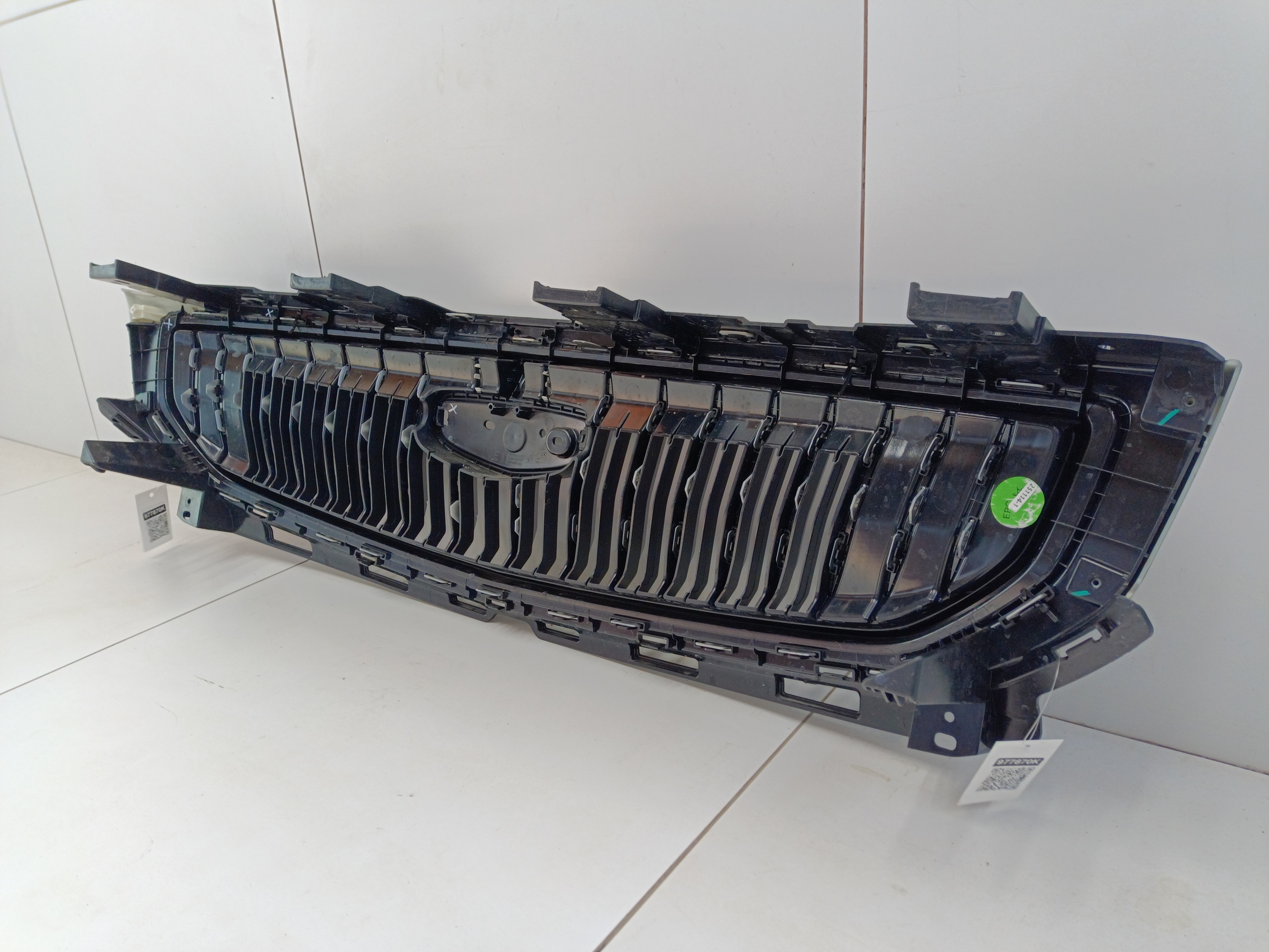 Решётка радиатора Geely Emgrand 2