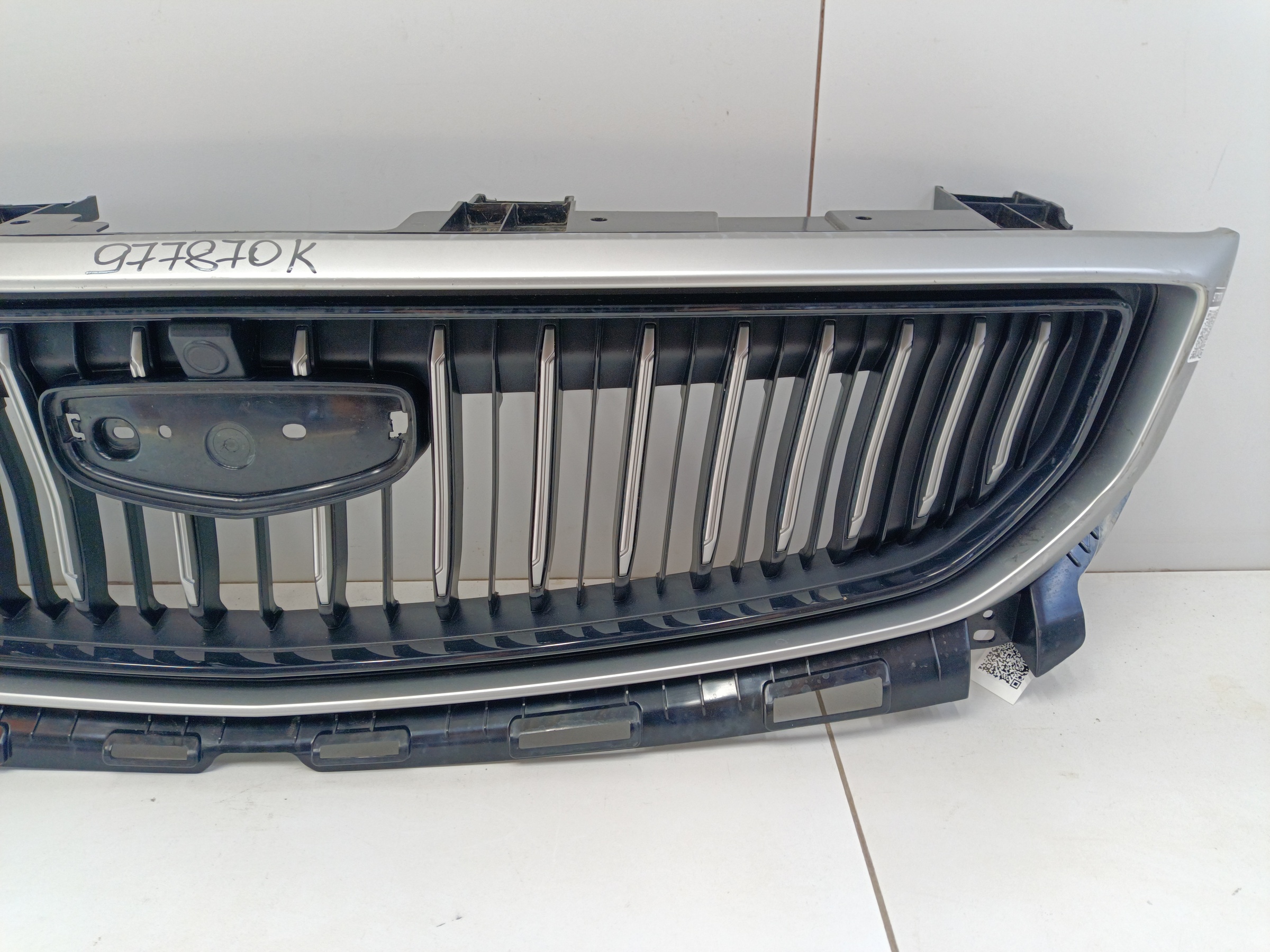 Решётка радиатора Geely Emgrand 2
