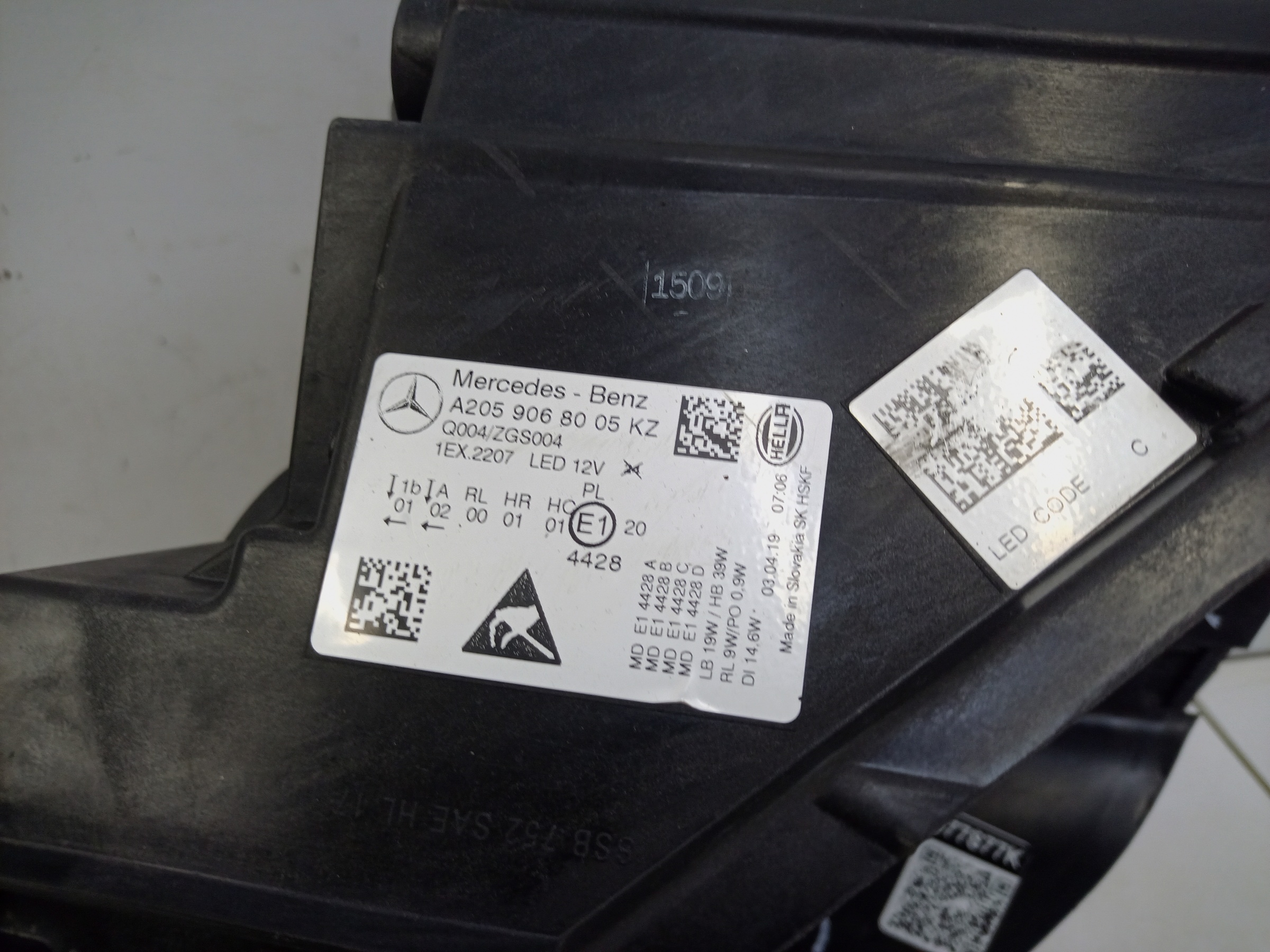Корпус фары передней правой Mercedes Benz C-Klasse W205 Restail LED