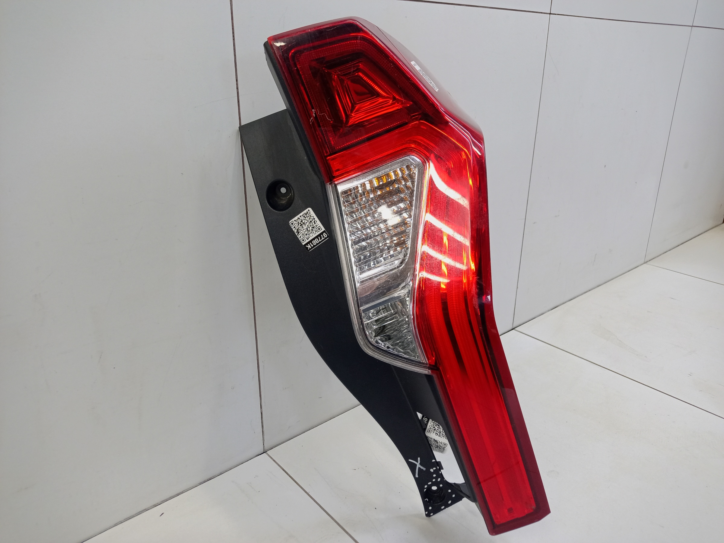 Фонарь задний правый Mitsubishi Pajero Sport 3 LED