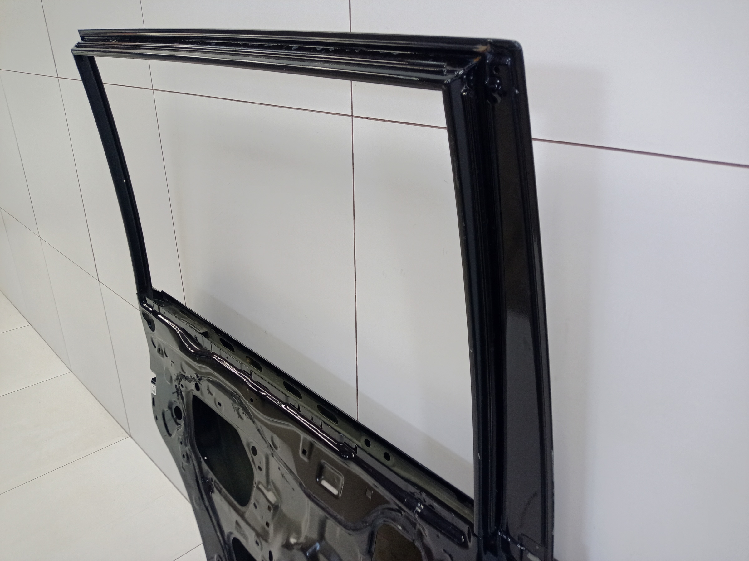Дверь задняя левая Toyota Land Cruiser 200 Restail 2 под накладку