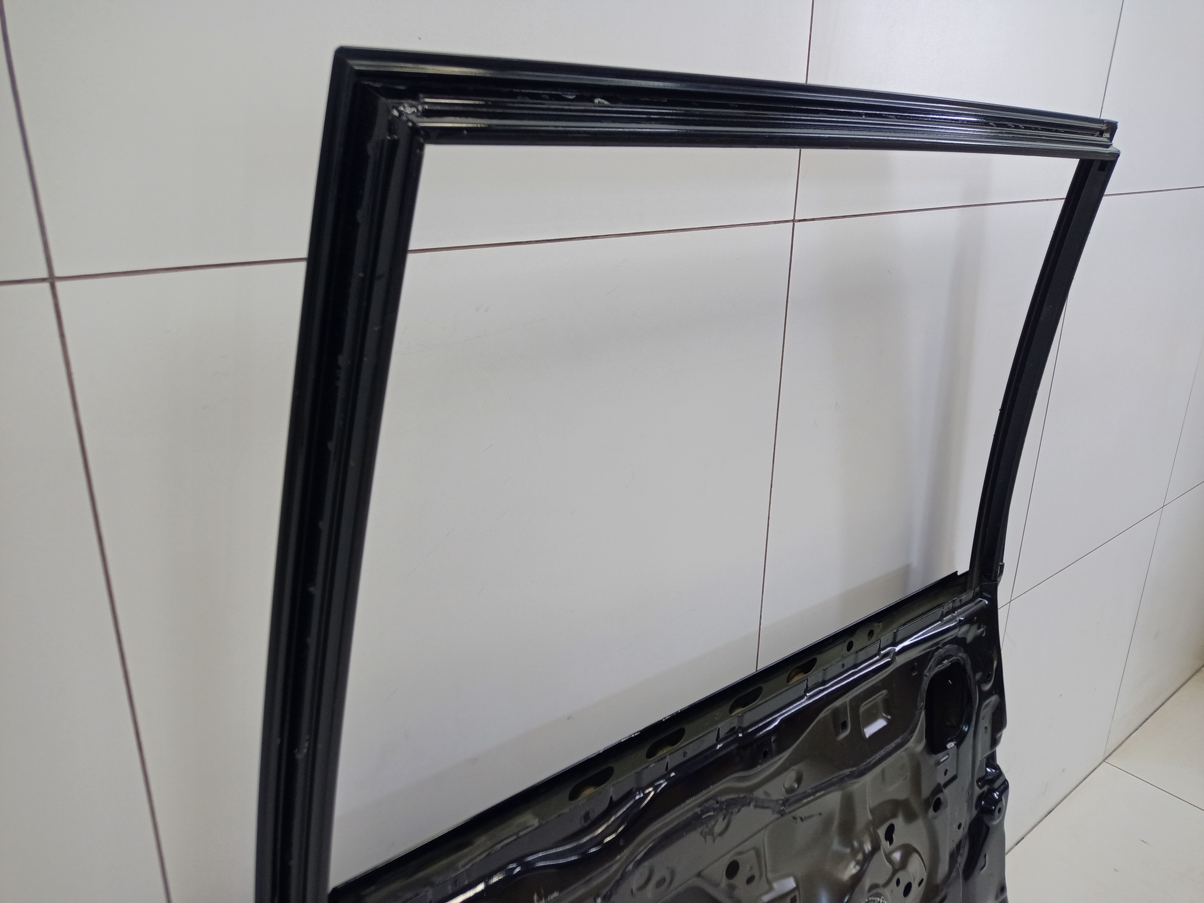 Дверь задняя левая Toyota Land Cruiser 200 Restail 2 под накладку
