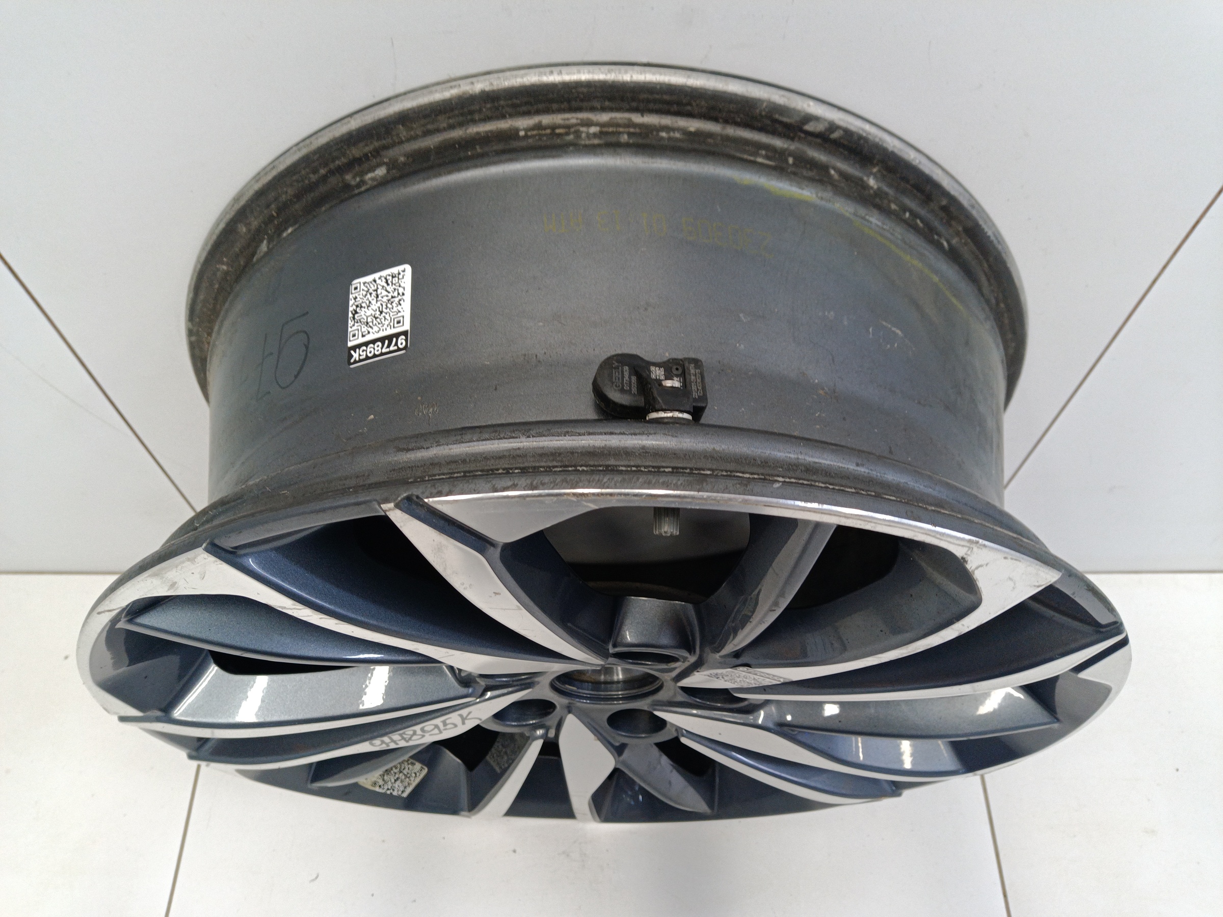 Диск колеса литой Geely Coolray R18
