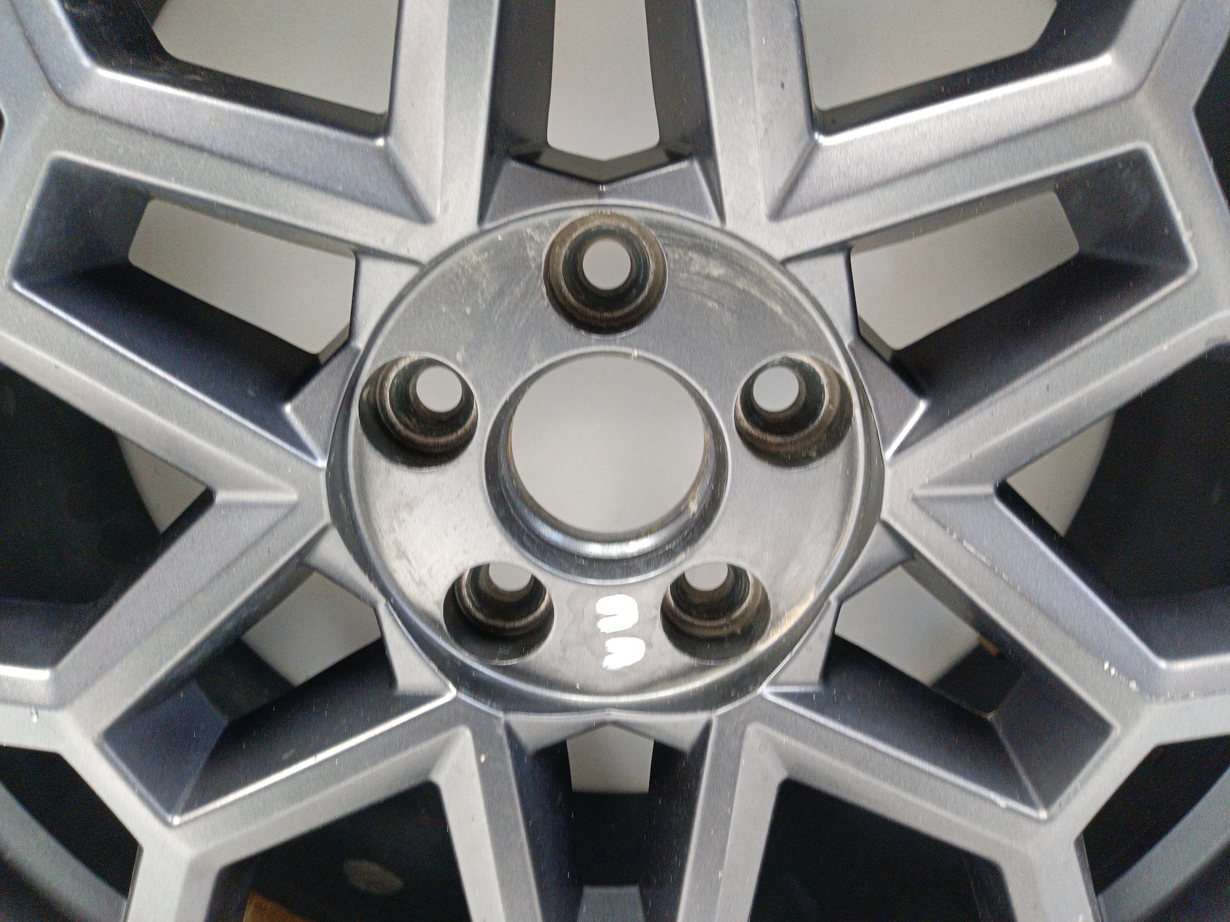 Диск колеса литой GAC GS3 R19