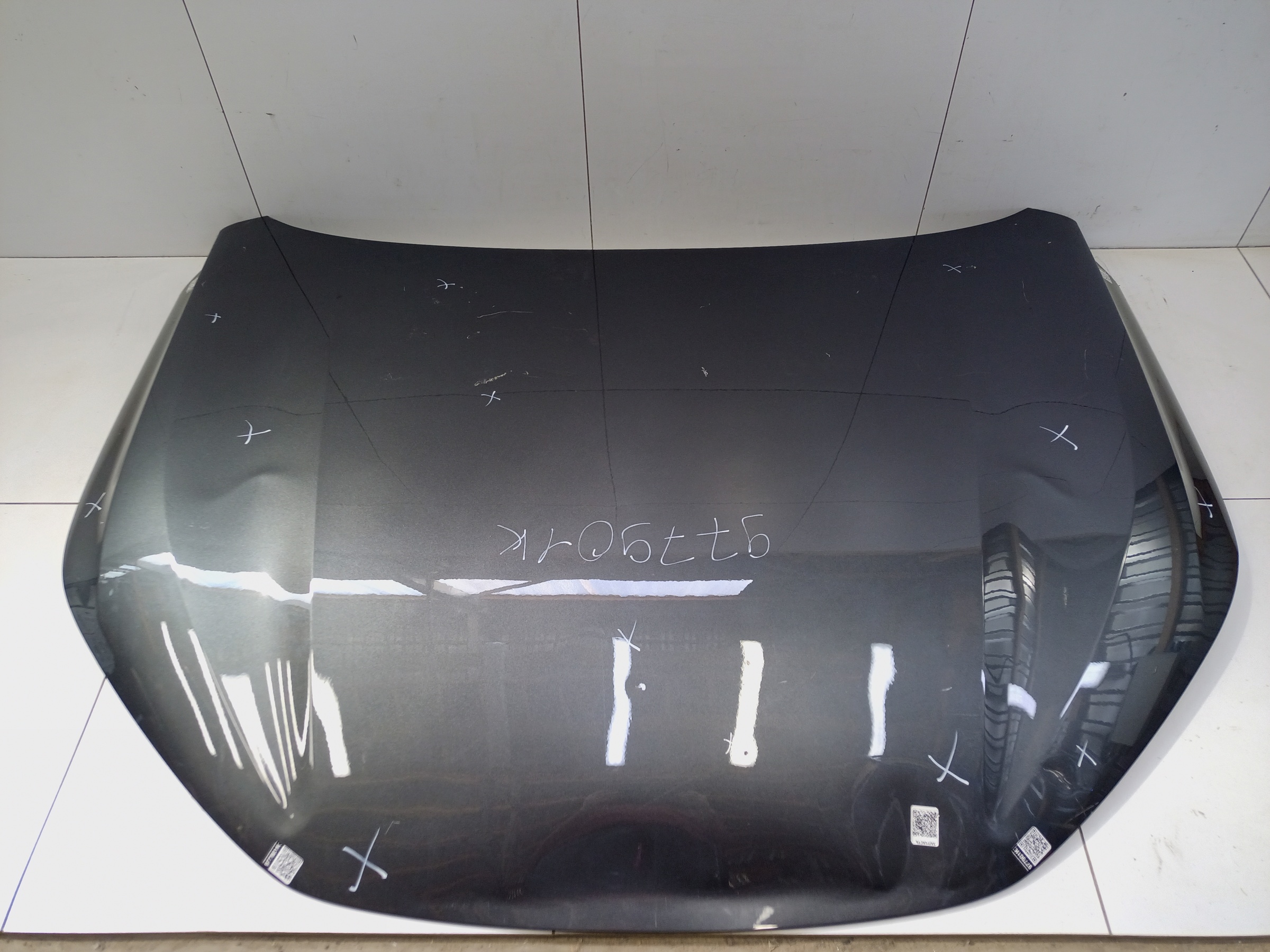 Капот Changan Lamore