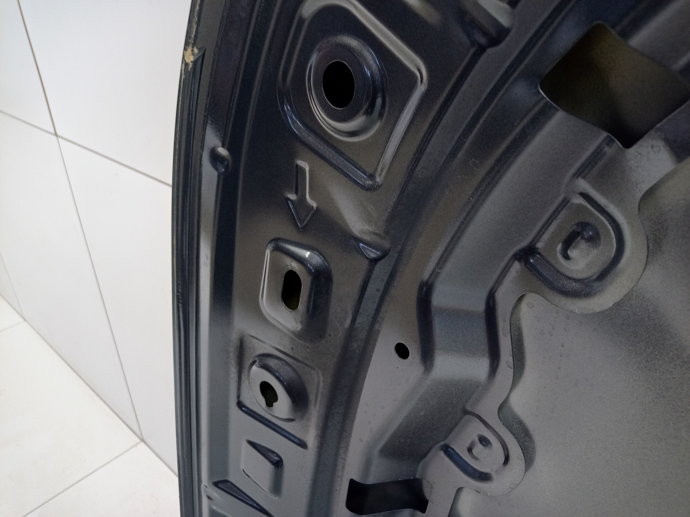 Капот Changan Lamore
